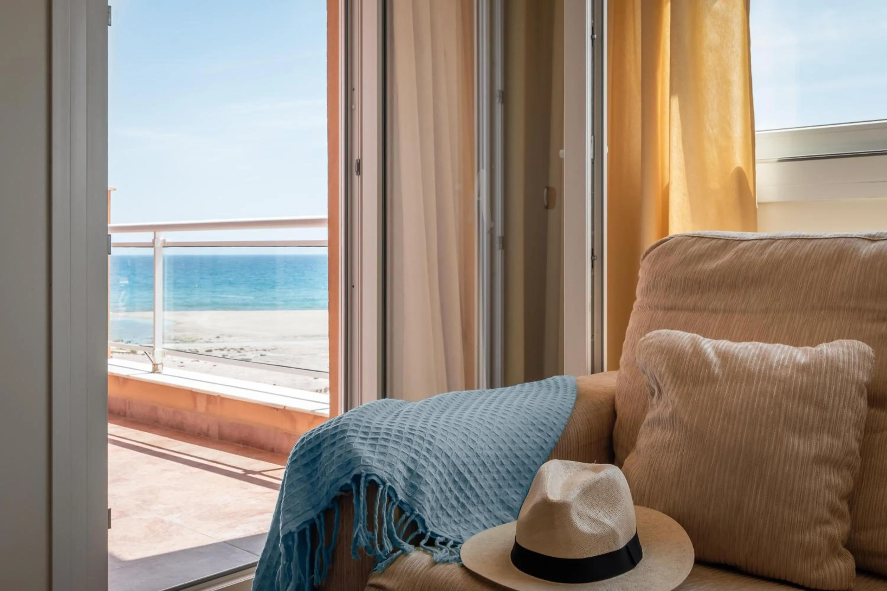 Photo of the whole room in ALEGRIA Colonial Mar Aquafun