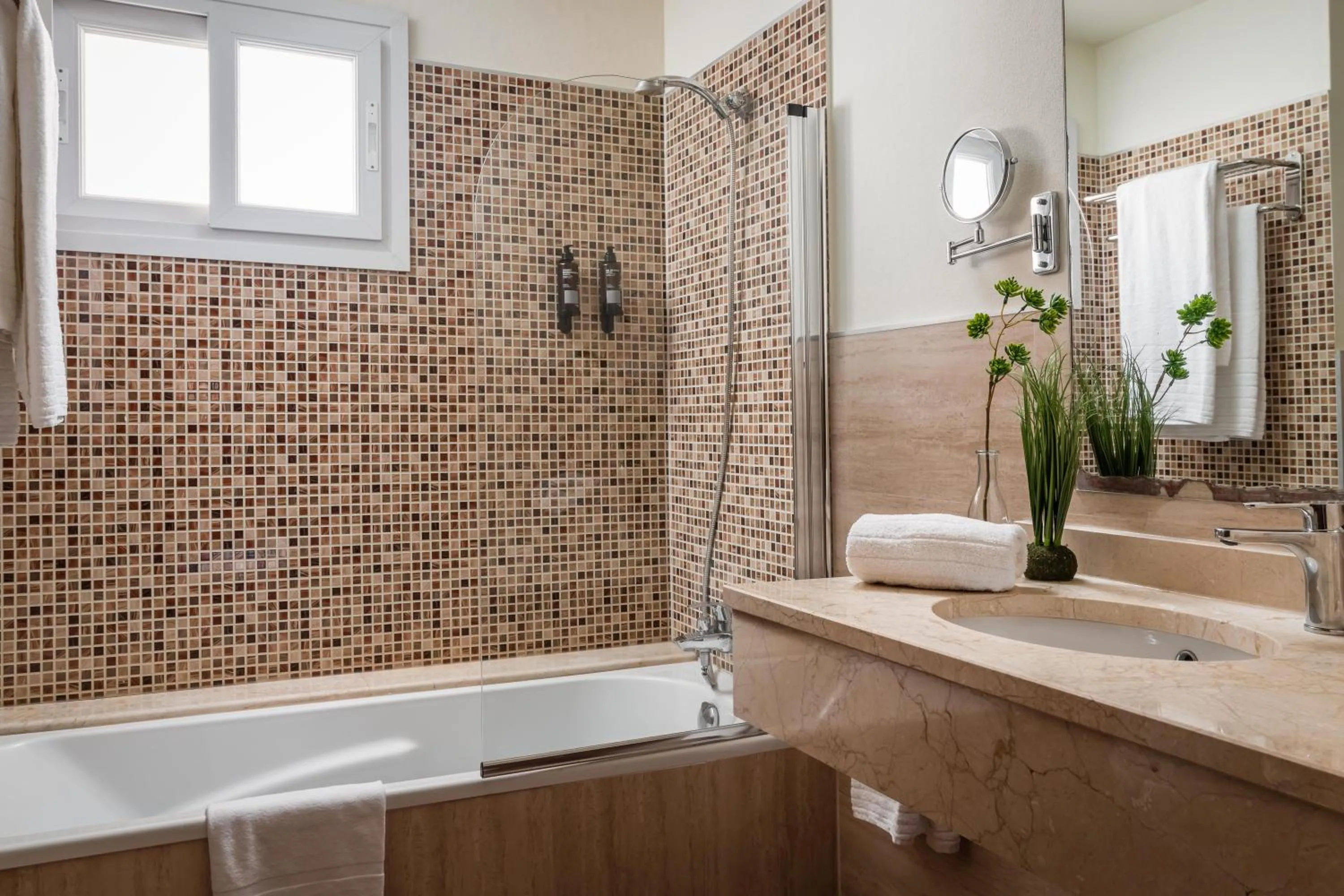 Bathroom in ALEGRIA Colonial Mar Aquafun