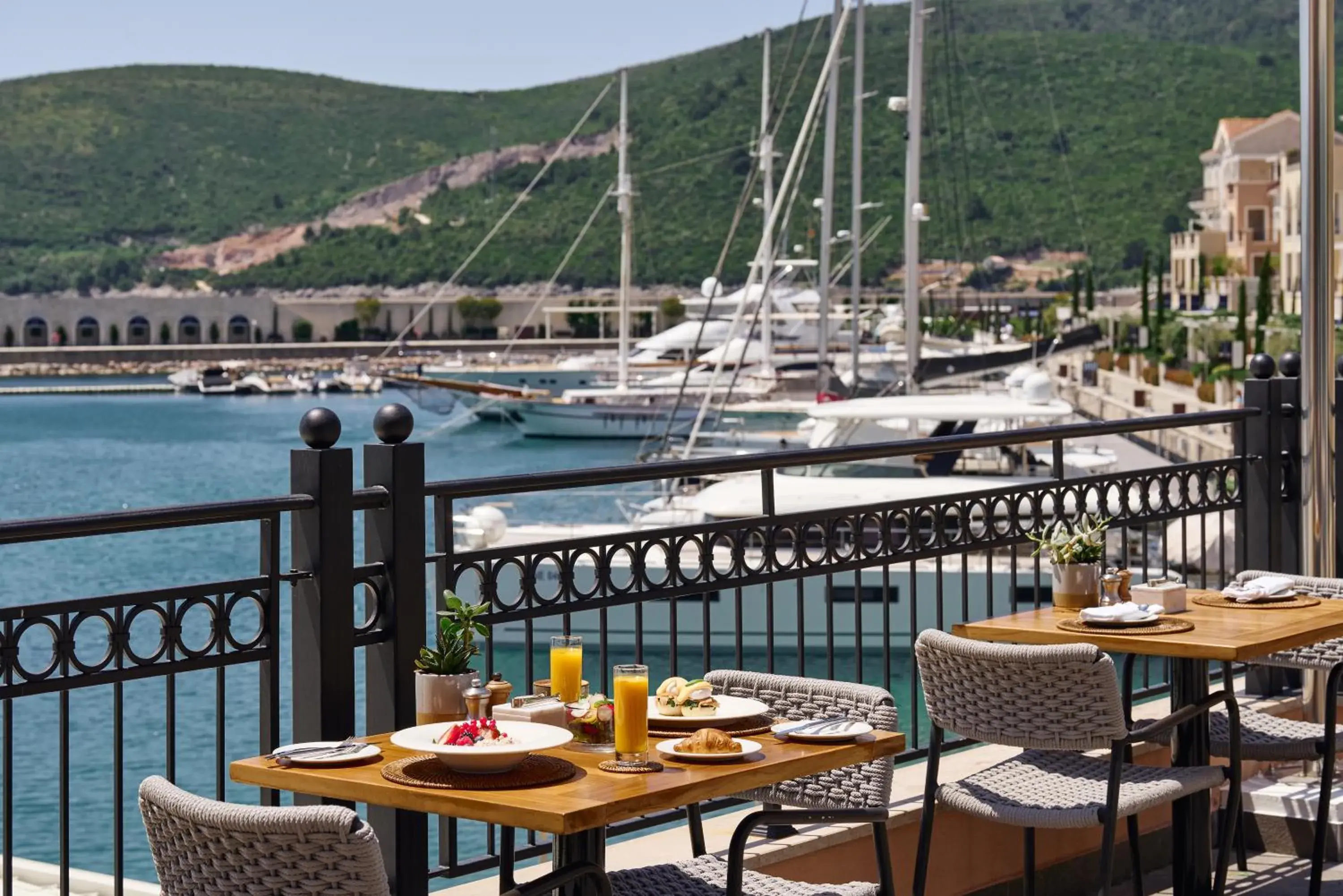 Breakfast in The Chedi Luštica Bay Breakfast in The Chedi Luštica Bay
