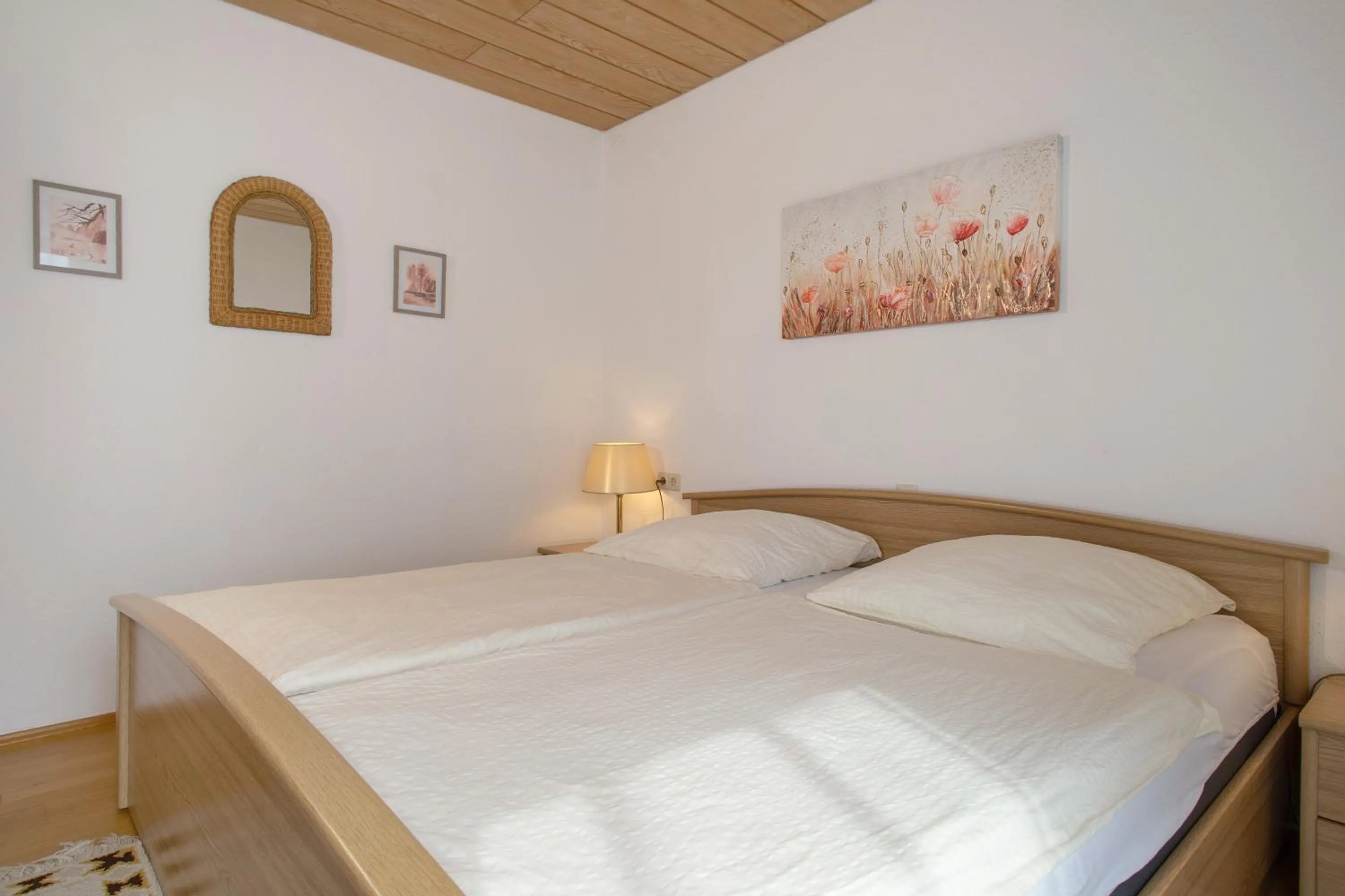 Living room, Bed in Hotel Garni Vitamari