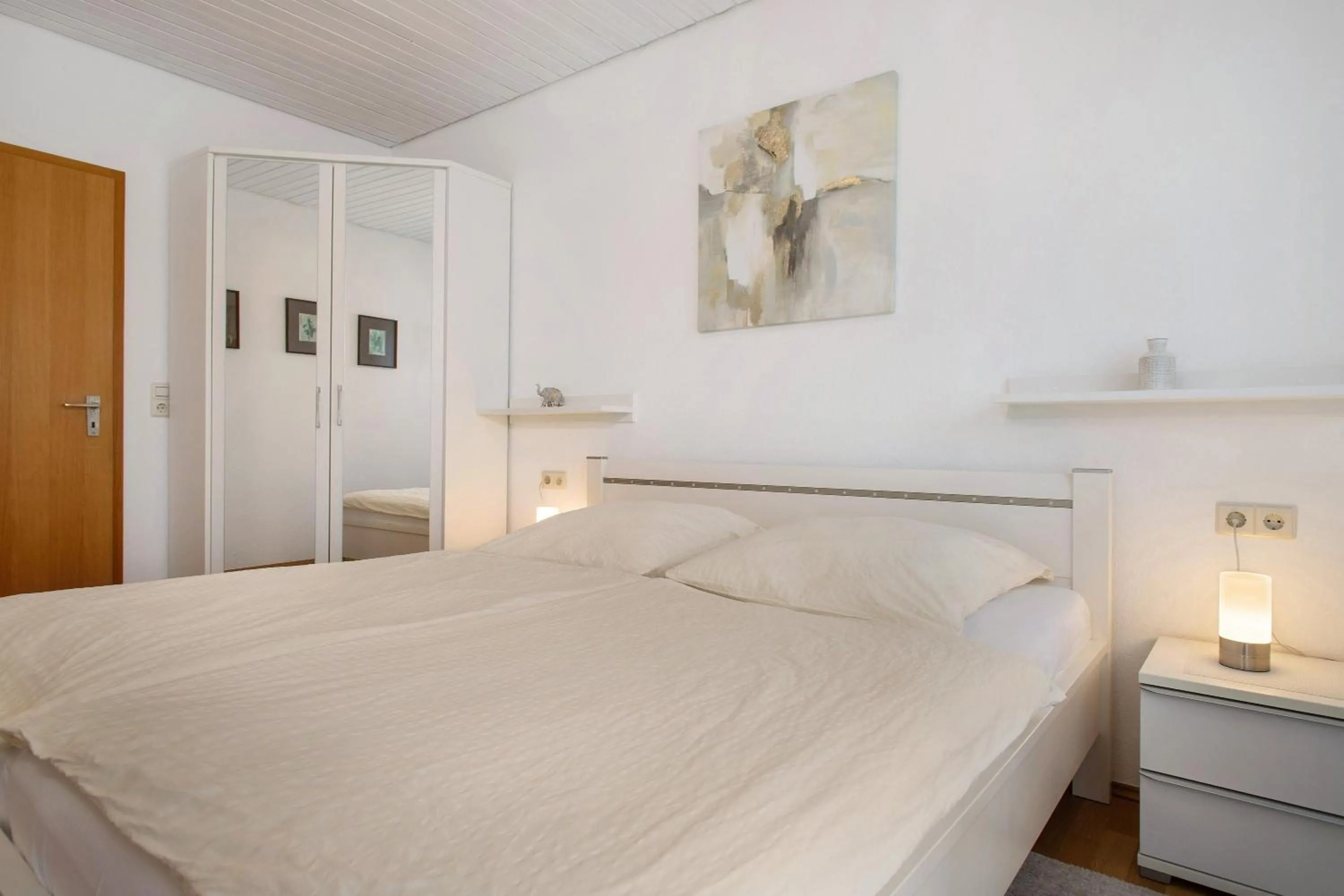 Living room, Bed in Hotel Garni Vitamari