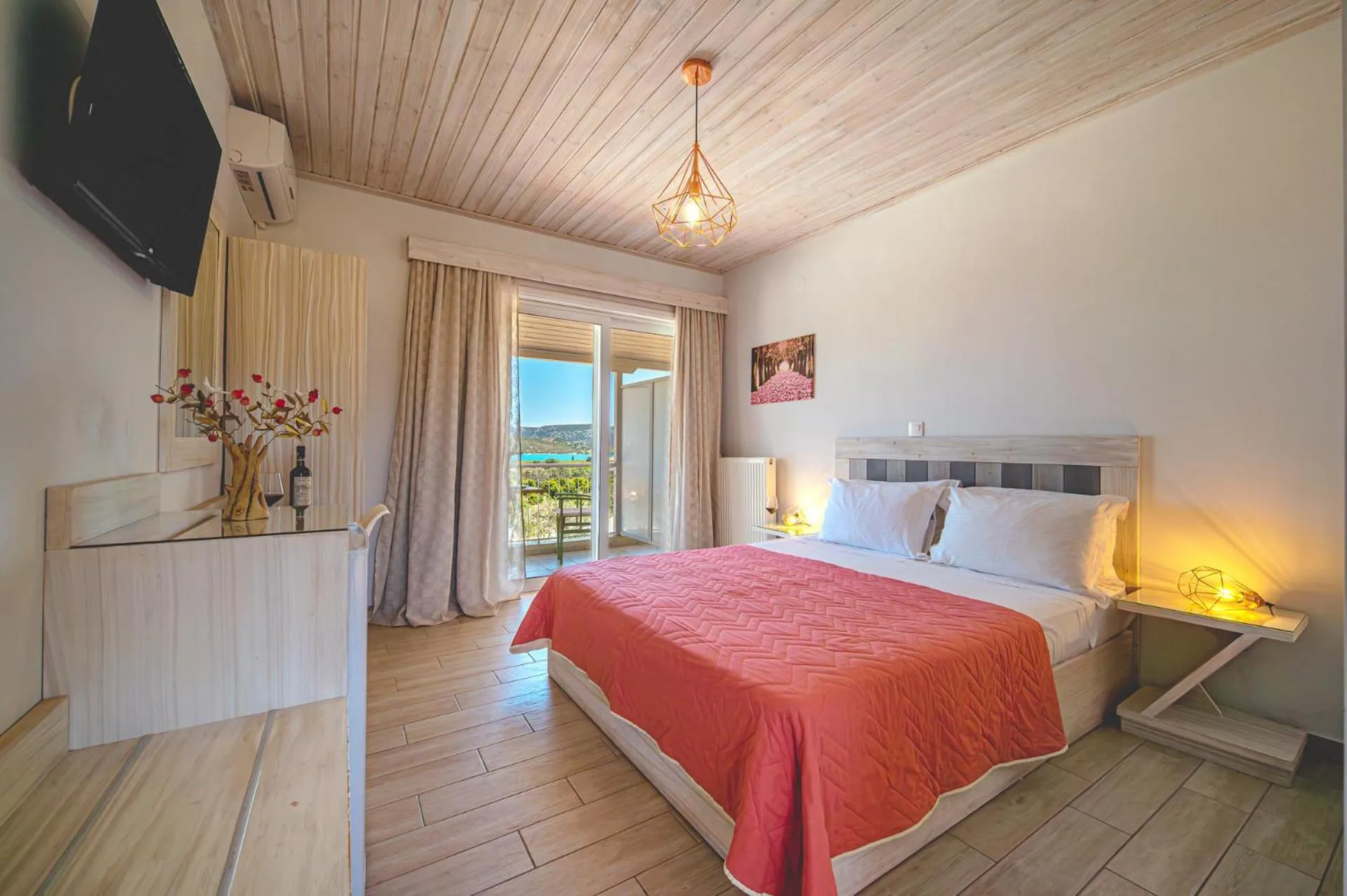 Photo of the whole room, Bed in Leonidas Resort