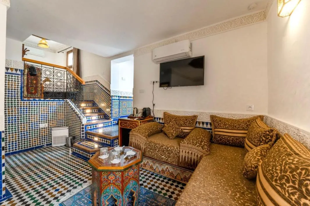 Communal lounge/ TV room in Dar D'or Fes