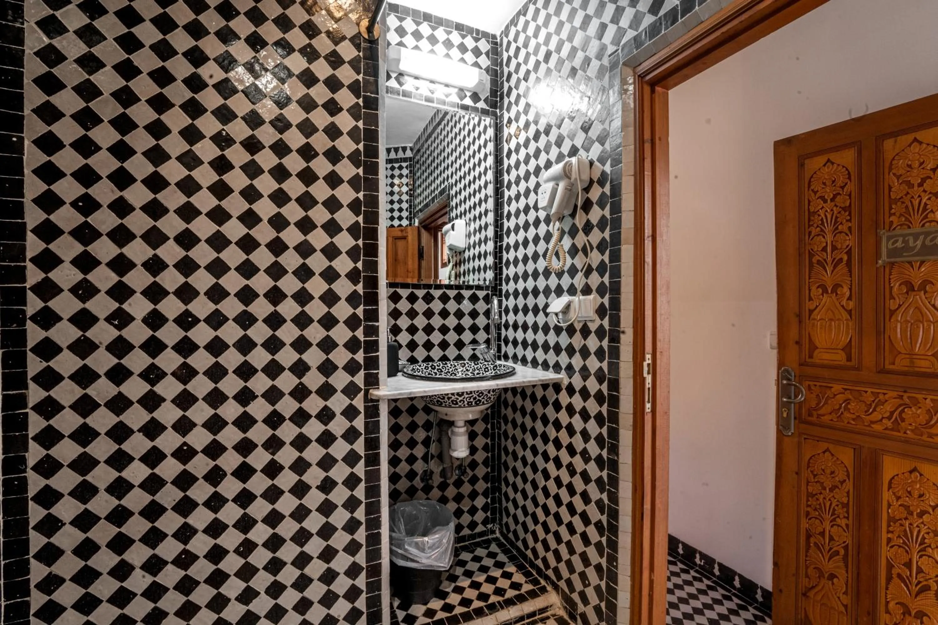 Shower in Dar D'or Fes