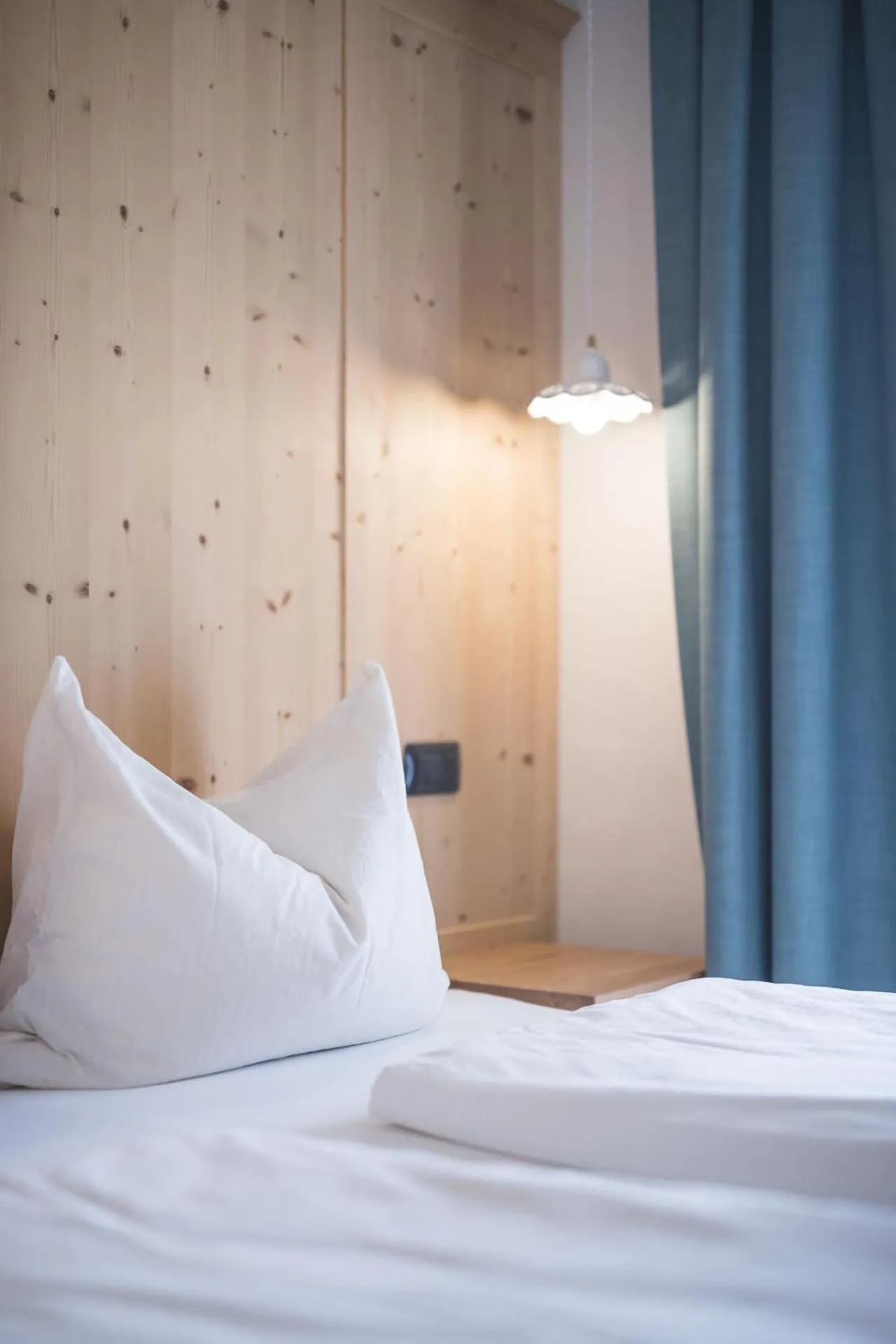 Decorative detail, Bed in Emma Historic Hotel