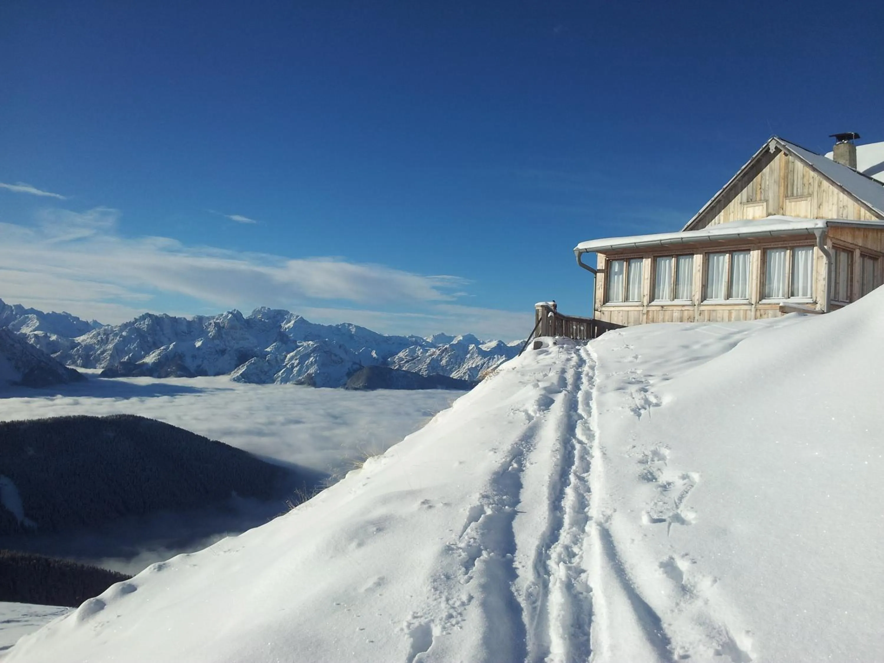 Area and facilities in Emma Historic Hotel