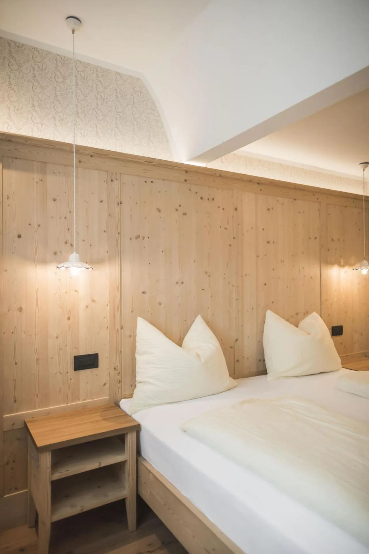 Decorative detail, Bed in Emma Historic Hotel