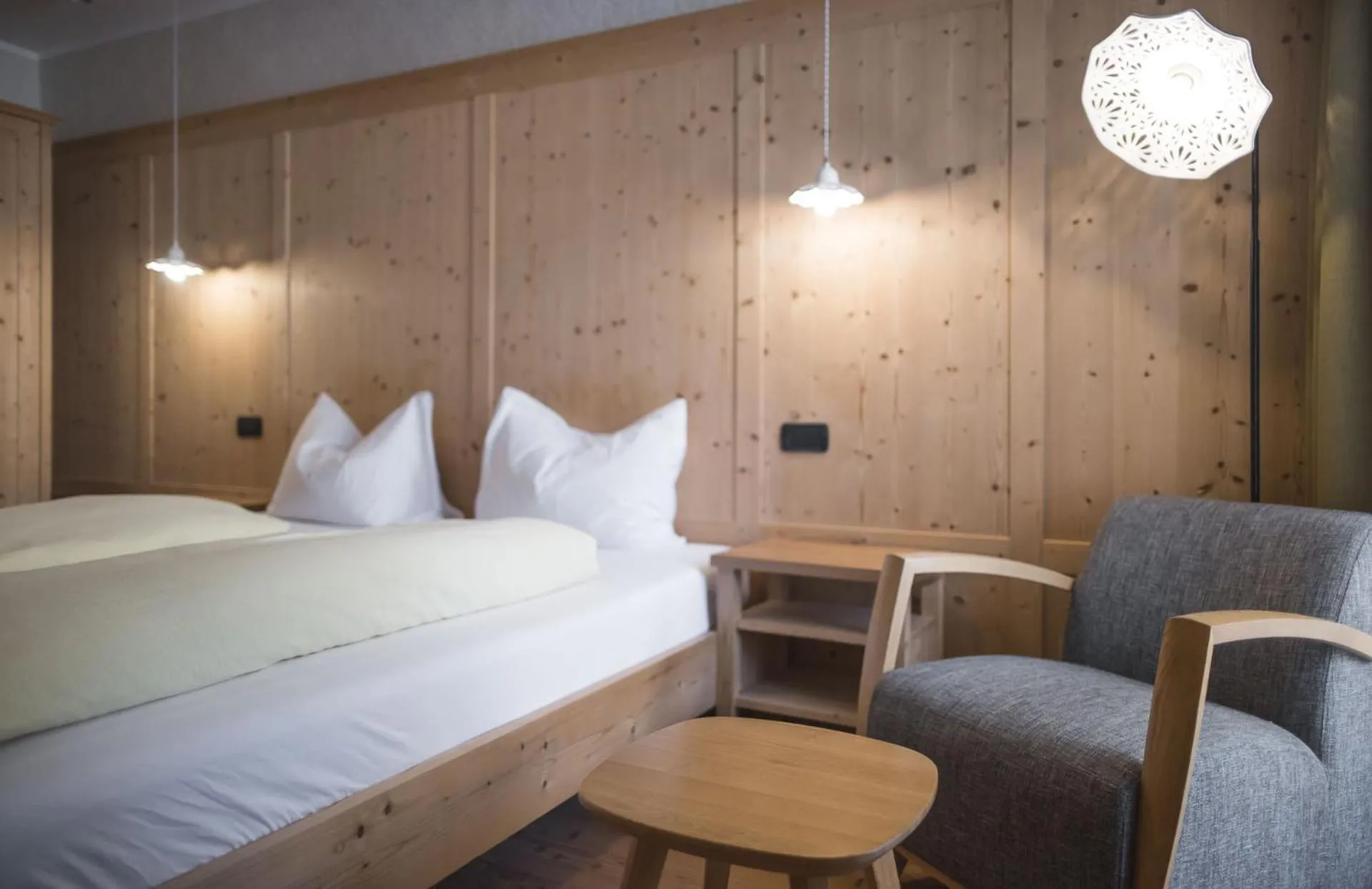 Photo of the whole room, Bed in Emma Historic Hotel