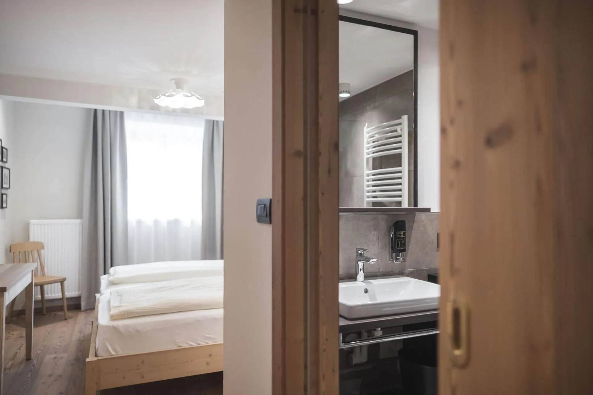 Decorative detail, Bed in Emma Historic Hotel