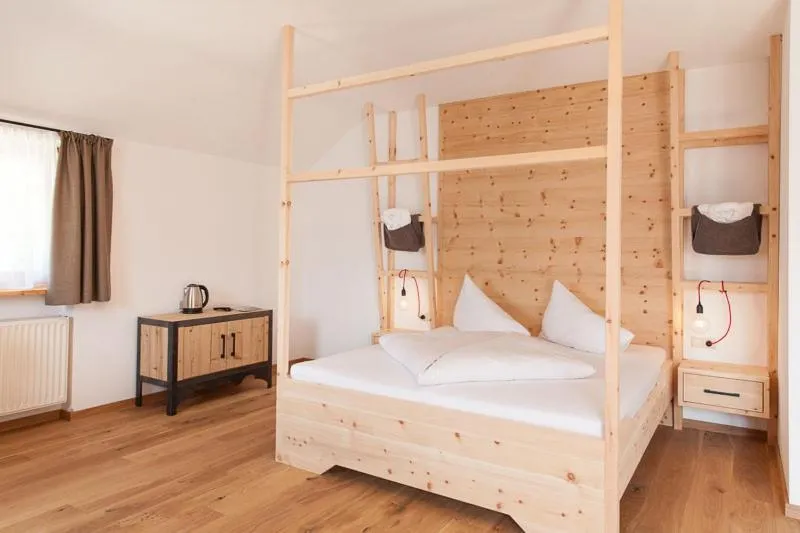 Bed in Hotel-Chalet Pennhof