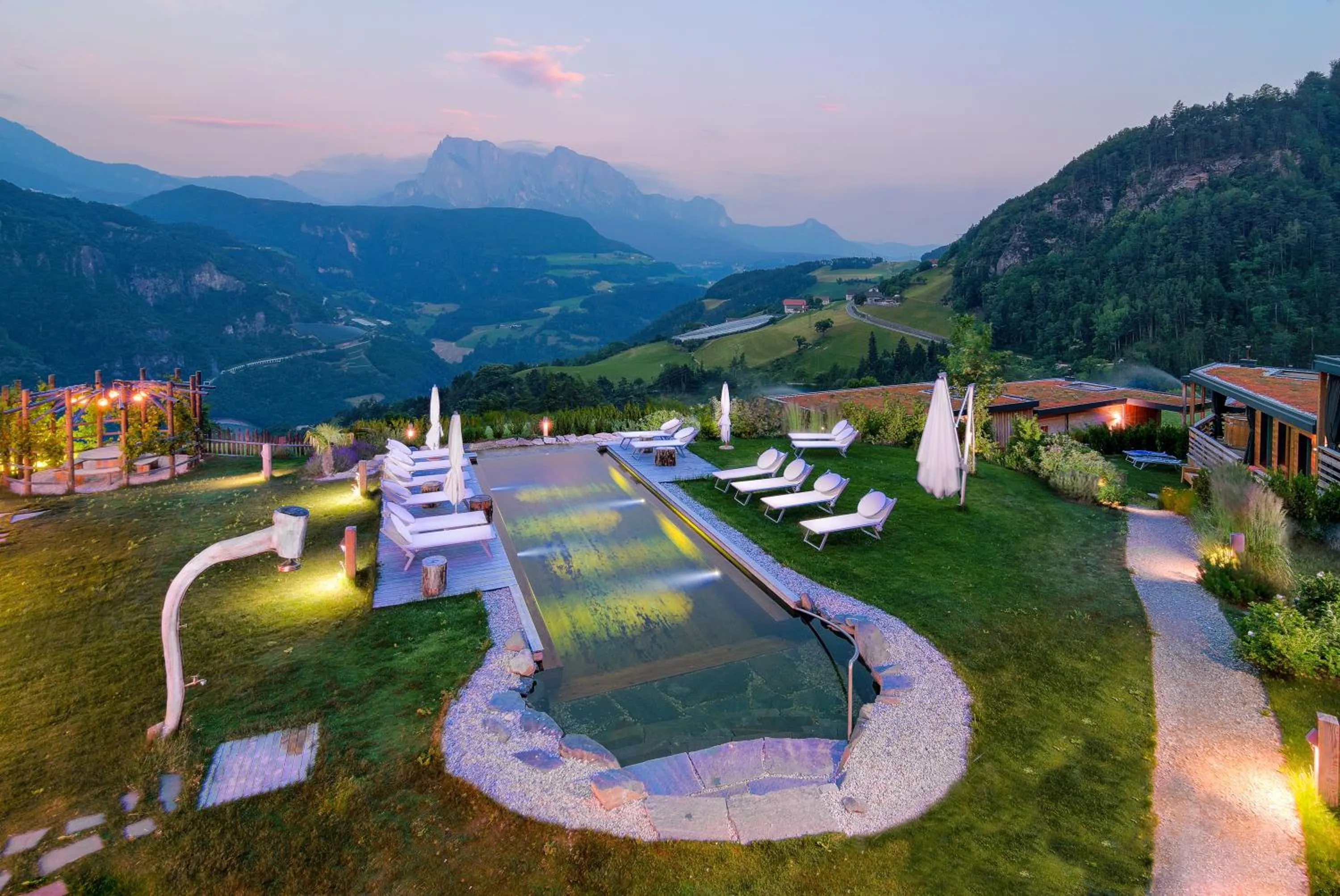 Swimming pool in Hotel-Chalet Pennhof