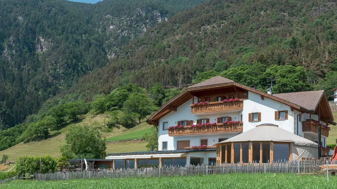 Property building in Hotel-Chalet Pennhof