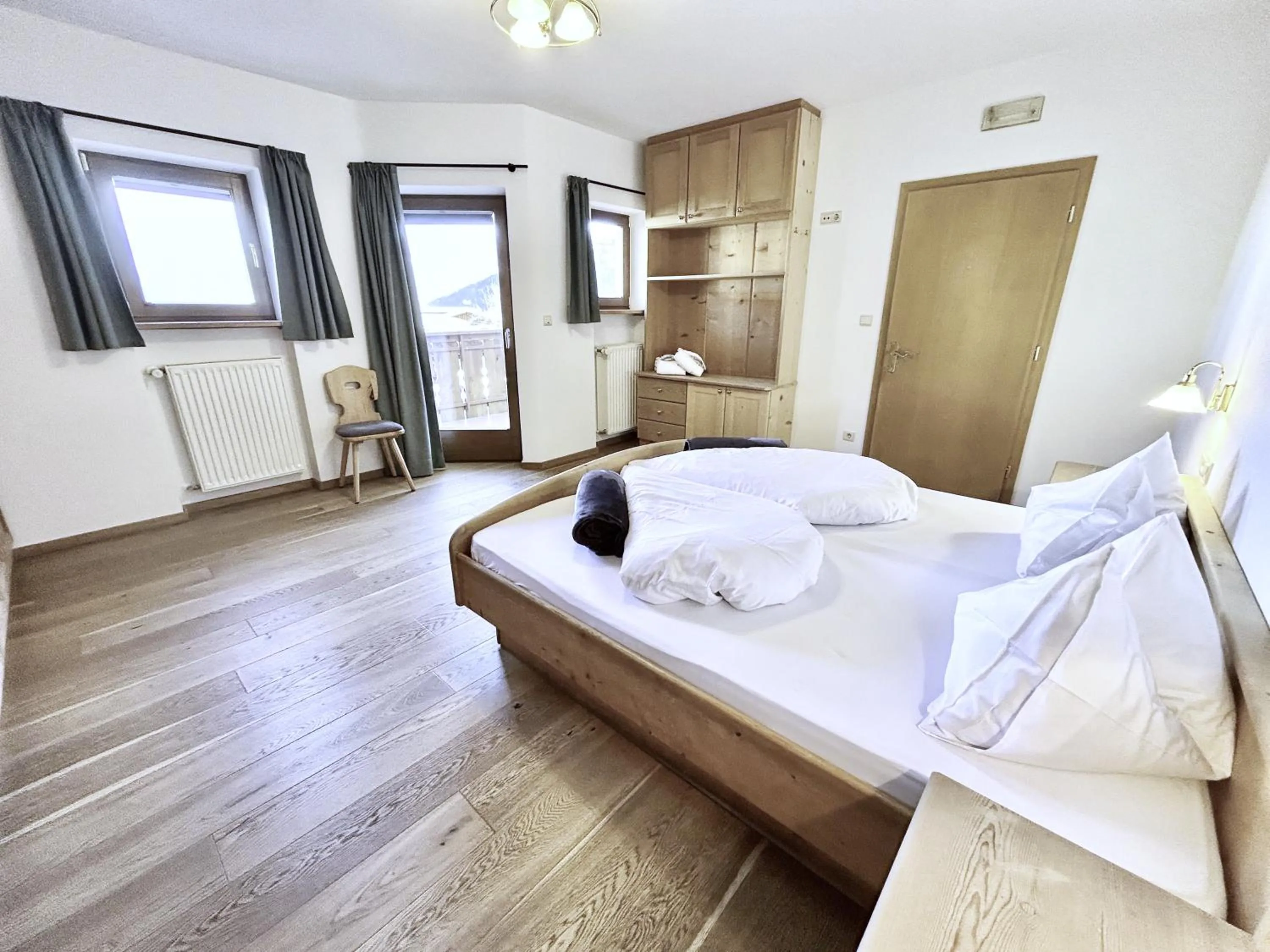 Bed in Hotel-Chalet Pennhof
