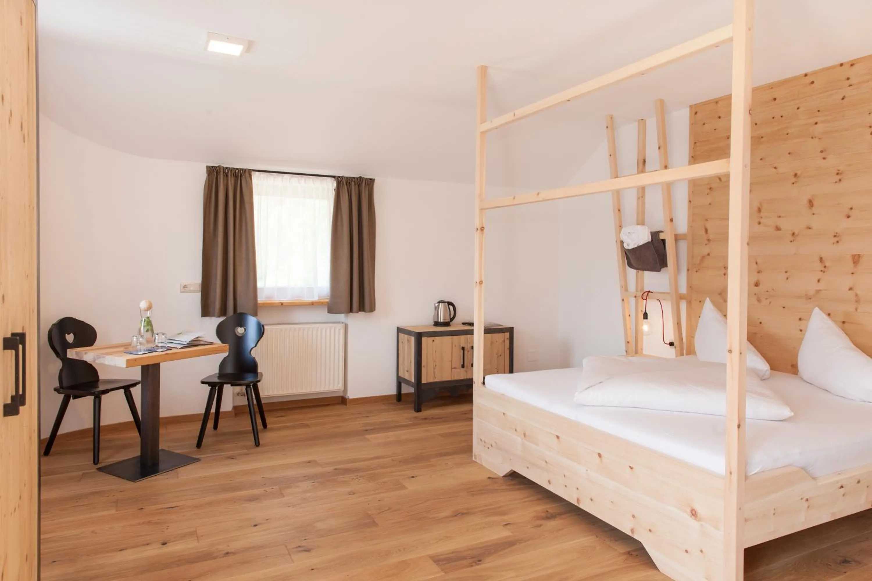 Bed in Hotel-Chalet Pennhof