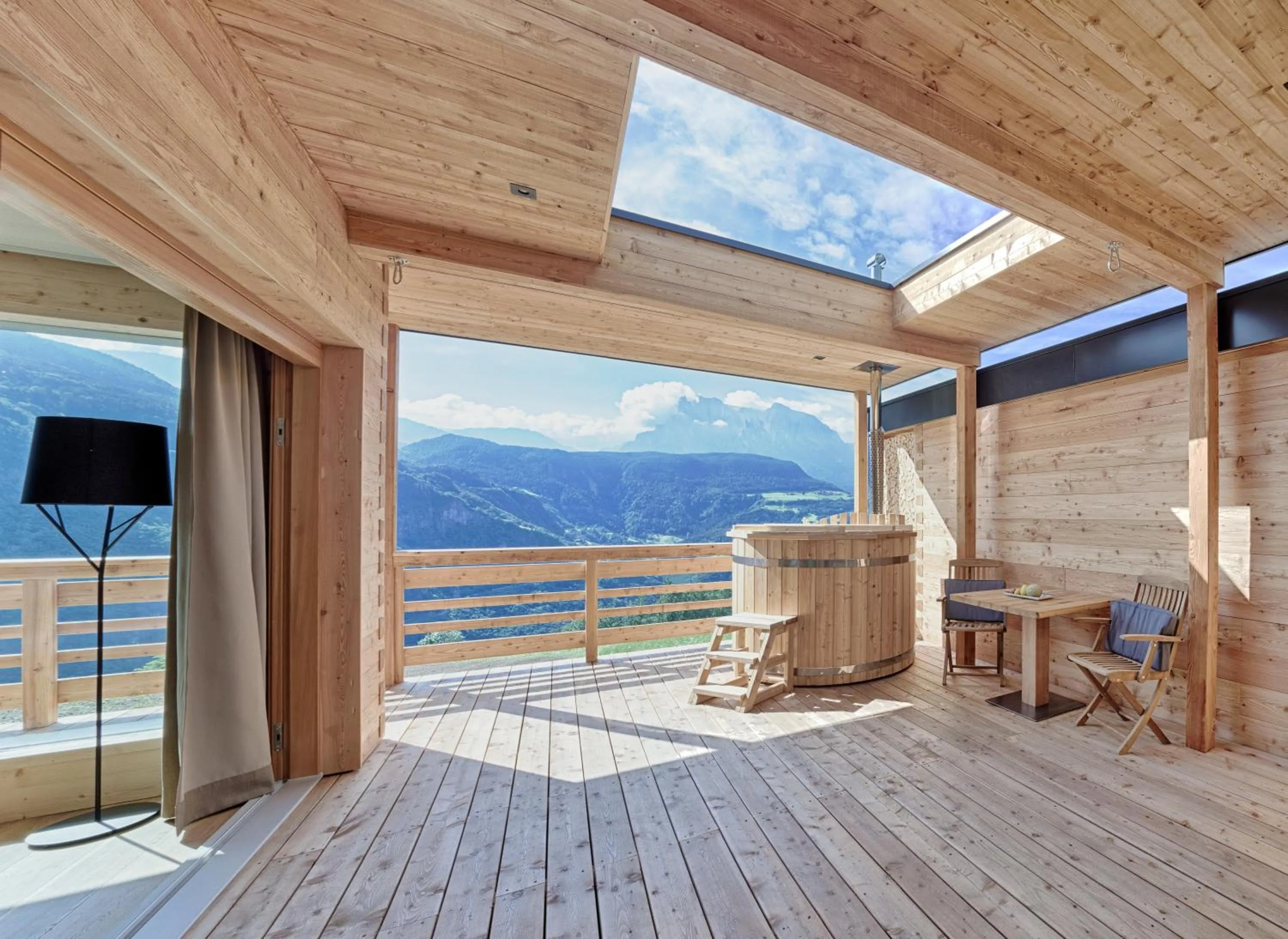 Balcony/Terrace in Hotel-Chalet Pennhof