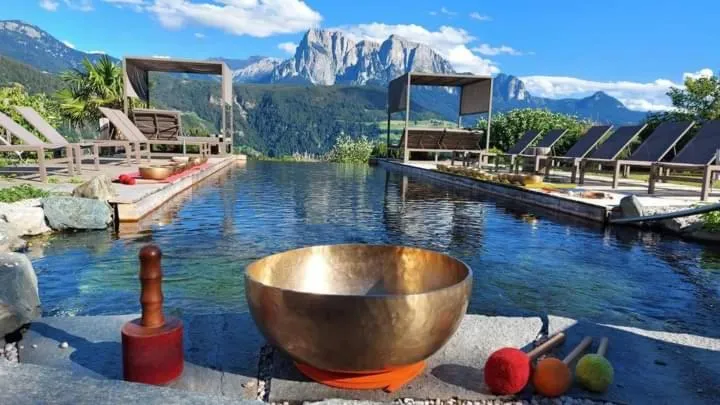 Swimming pool in Hotel-Chalet Pennhof