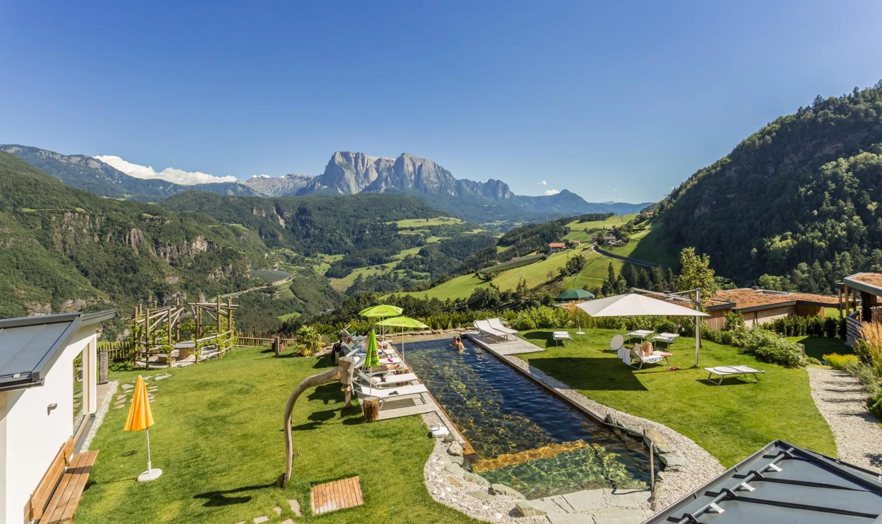 Spring in Hotel-Chalet Pennhof