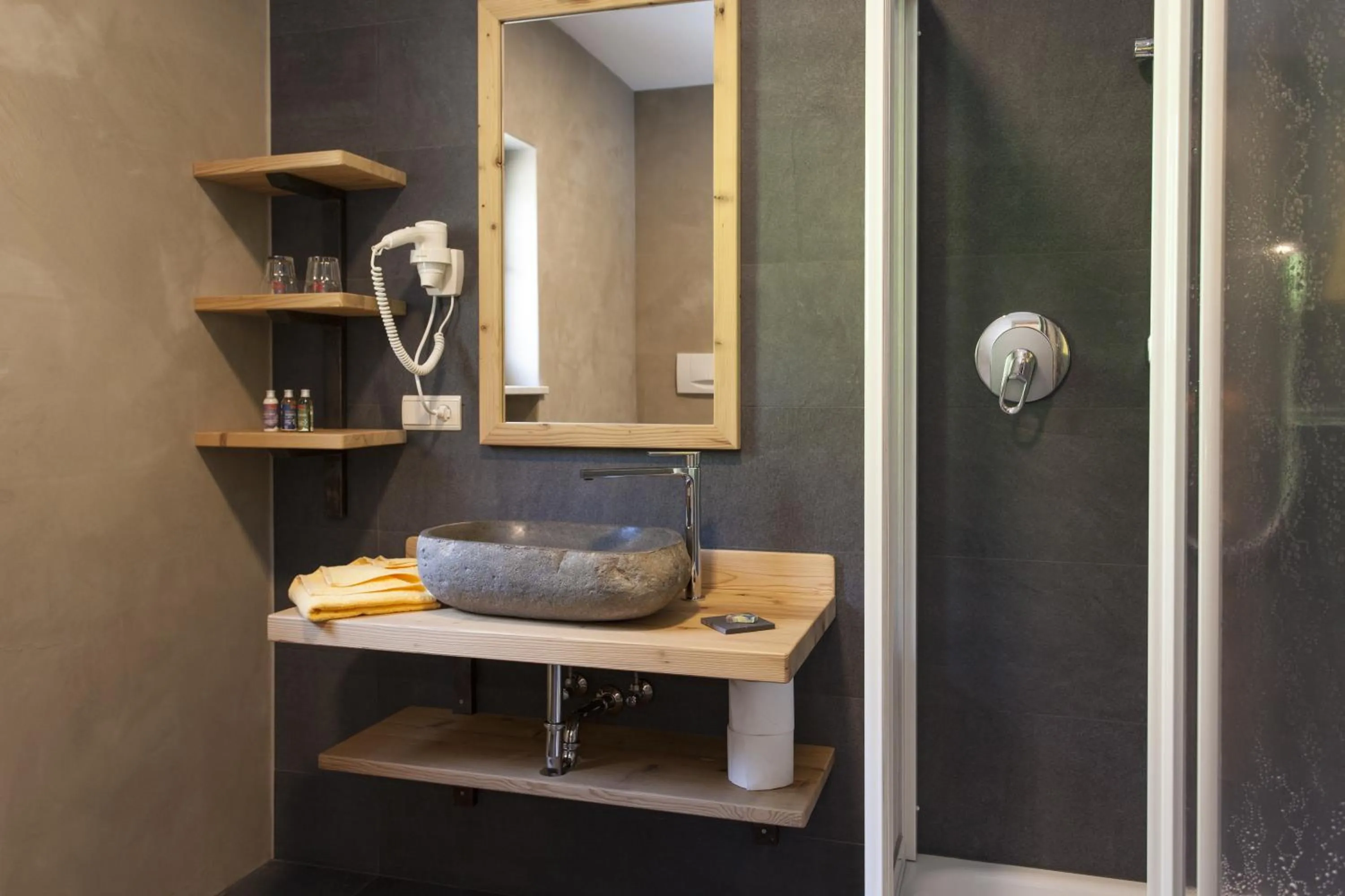Bathroom in Hotel-Chalet Pennhof