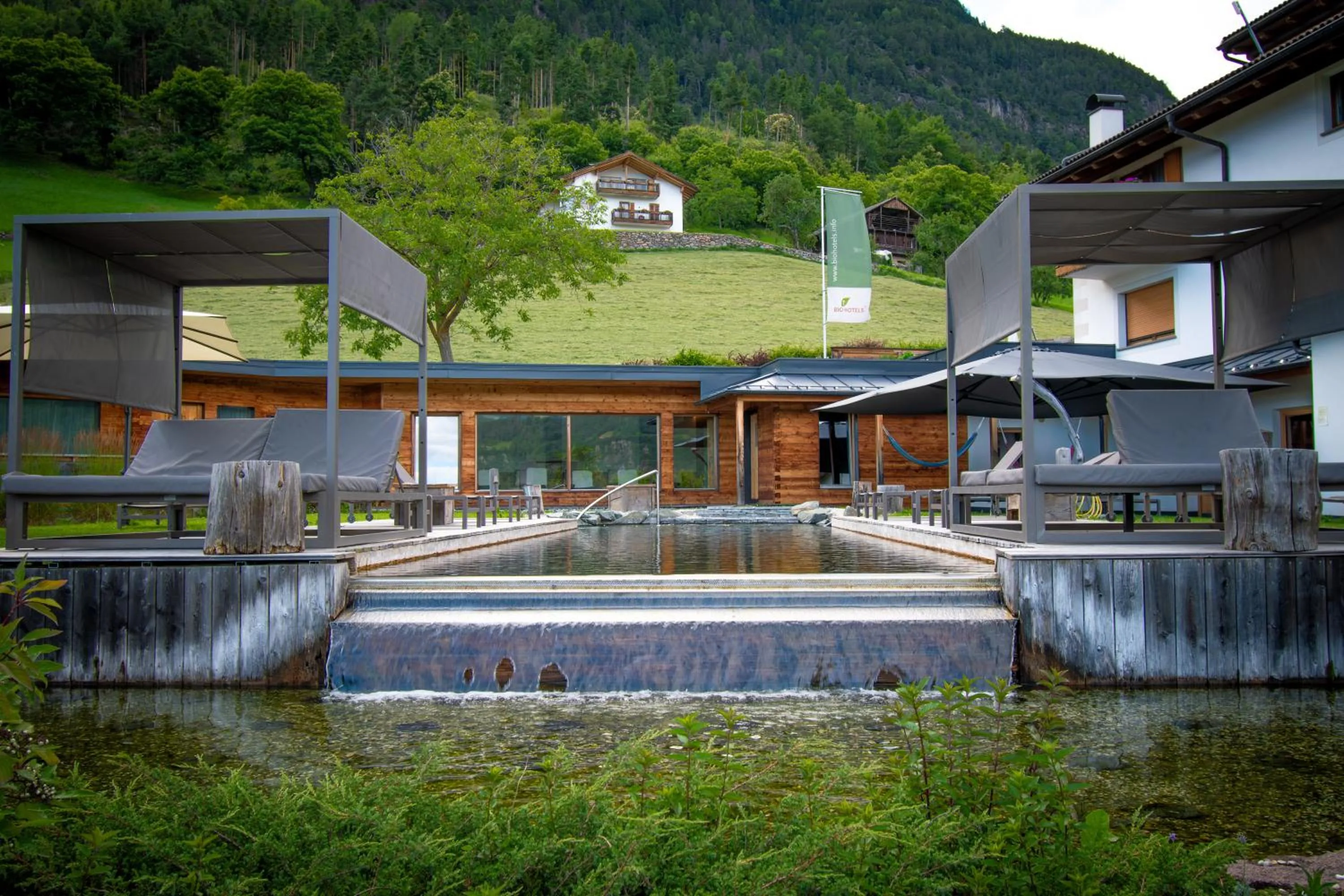 Swimming pool in Hotel-Chalet Pennhof