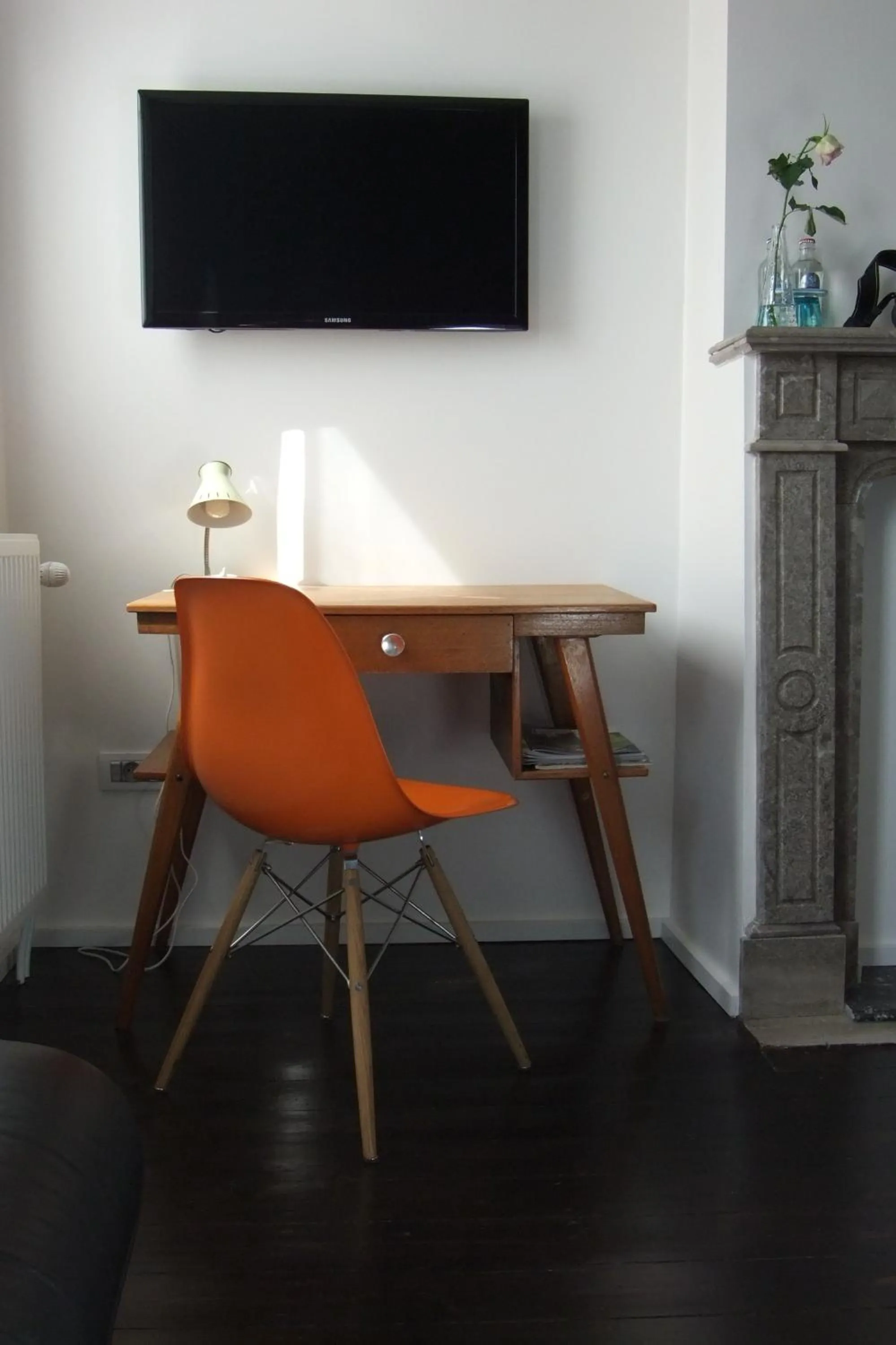 Decorative detail in B&B Kava