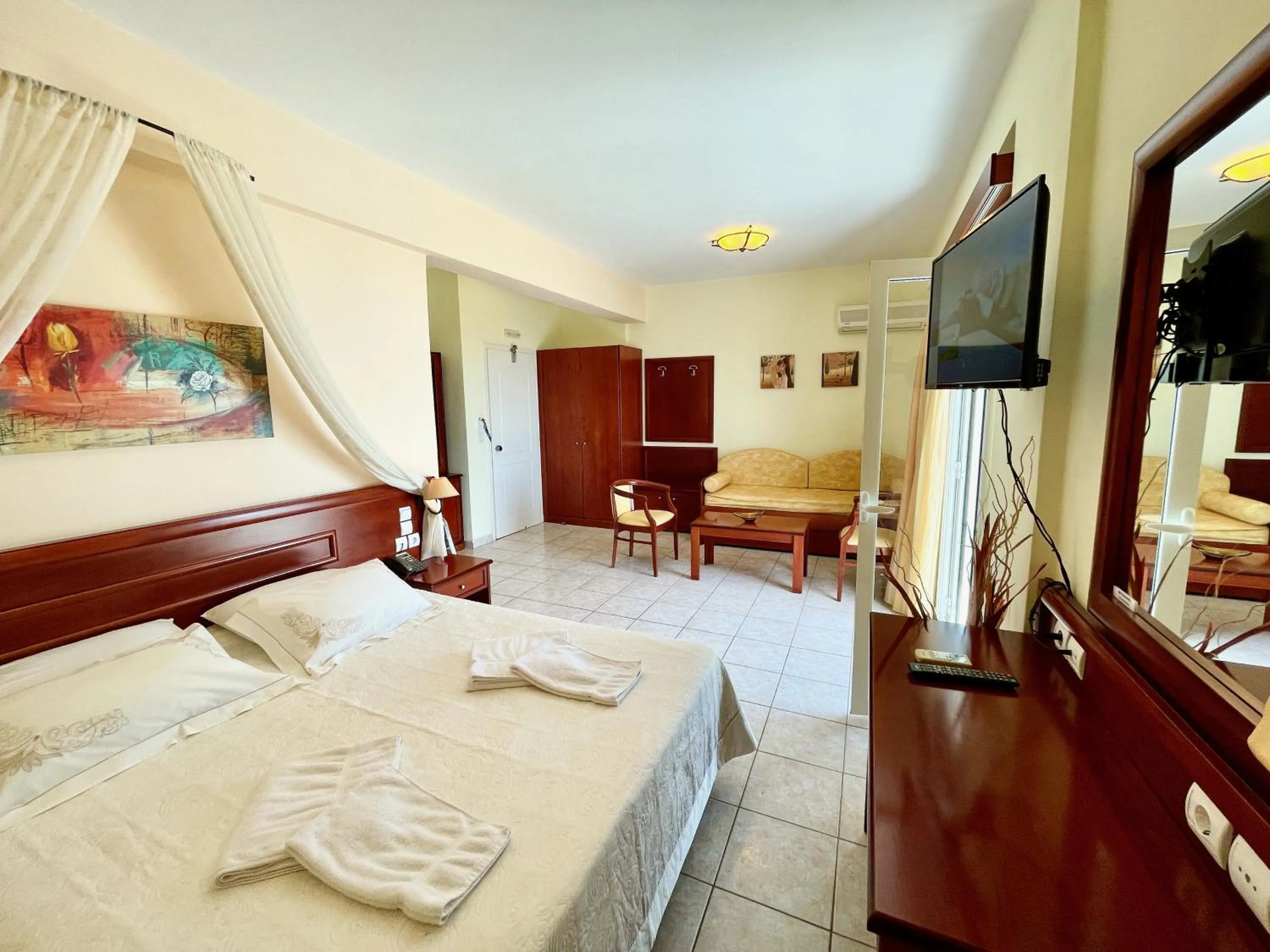 Bed in Venardos Hotel