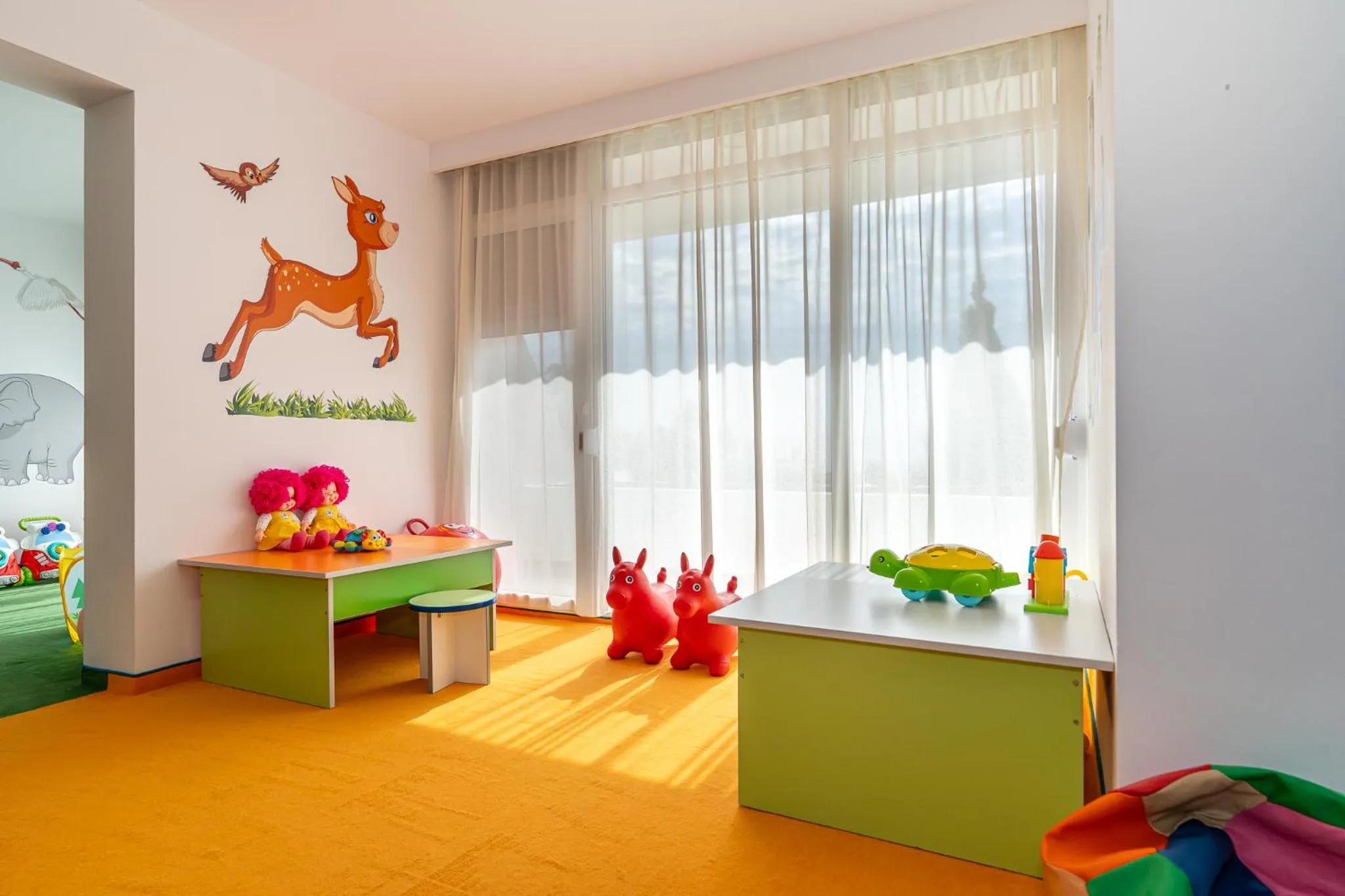 Property building in Mera Onix