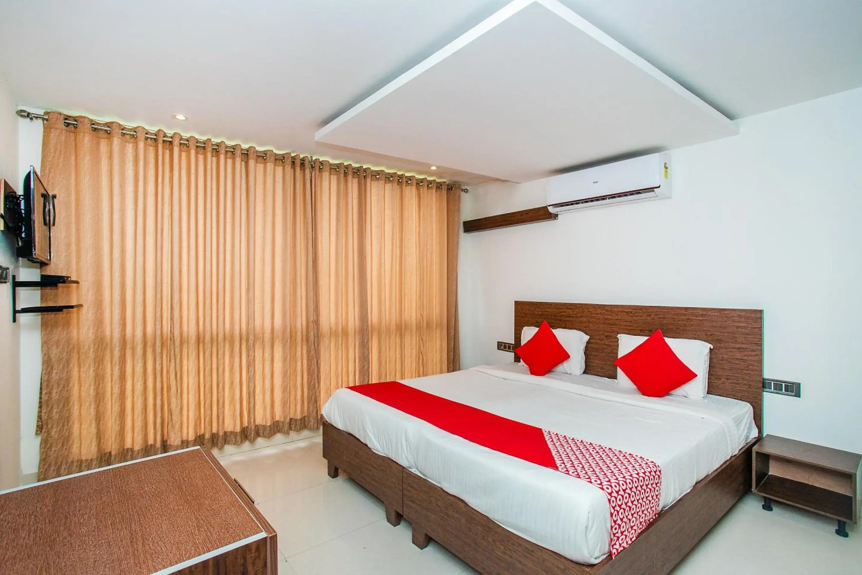 Facade/entrance, Bed in Hotel O Corner Golf View Near Embassy Golf Link Business Park Facade/entrance, Bed in Hotel O Corner Golf View Near Embassy Golf Link Business Park