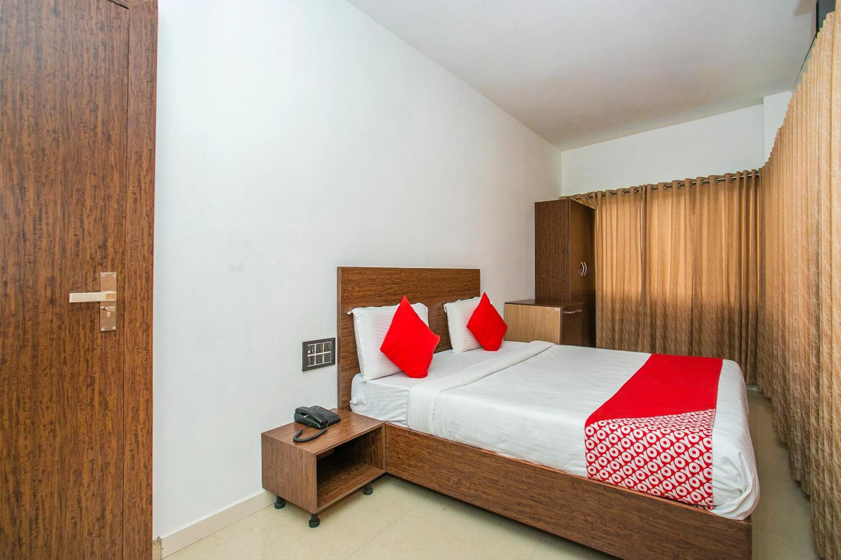 Bedroom, Bed in Hotel O Corner Golf View Near Embassy Golf Link Business Park