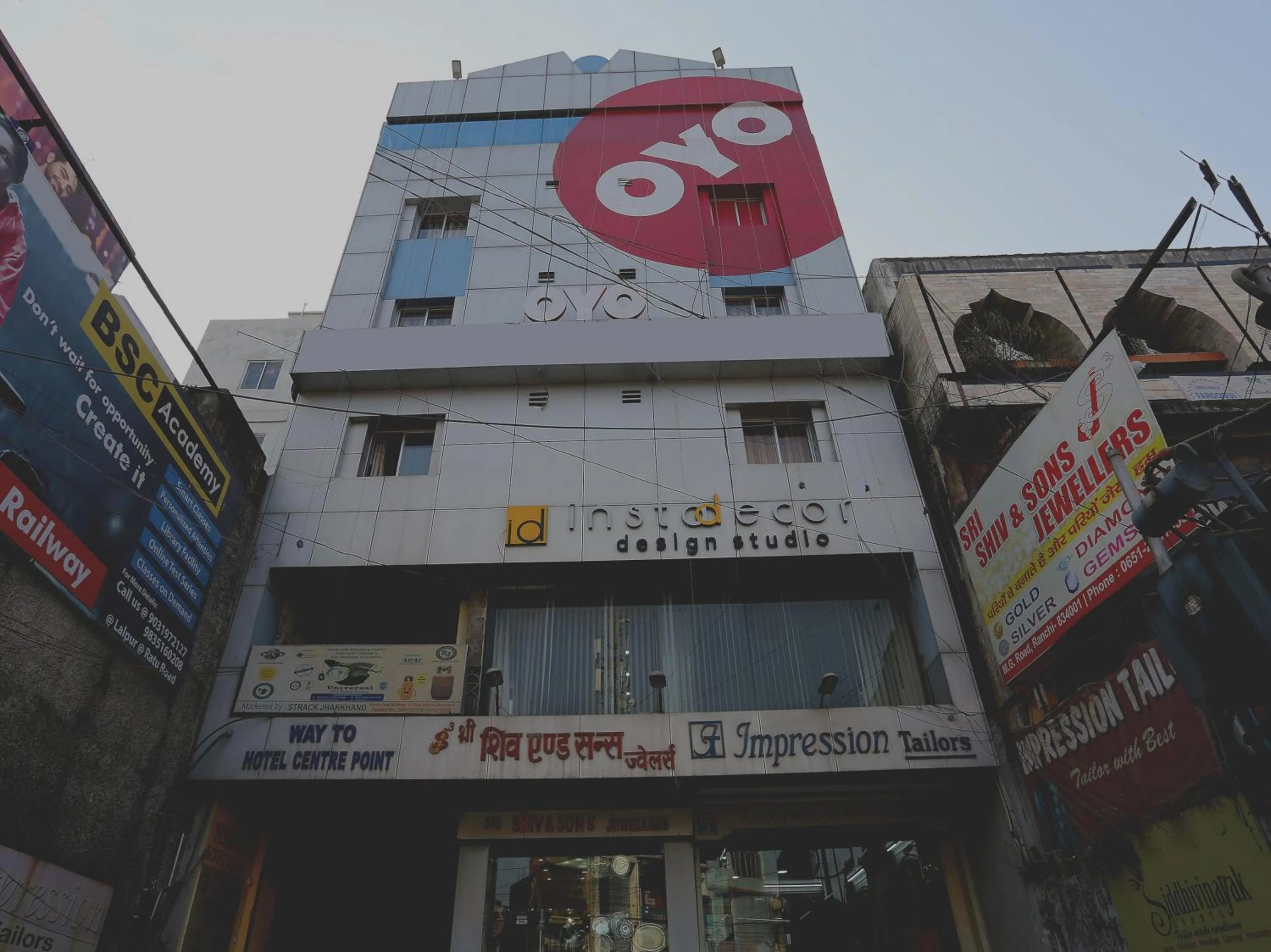 Facade/entrance in Super Hotel O Centre Point
