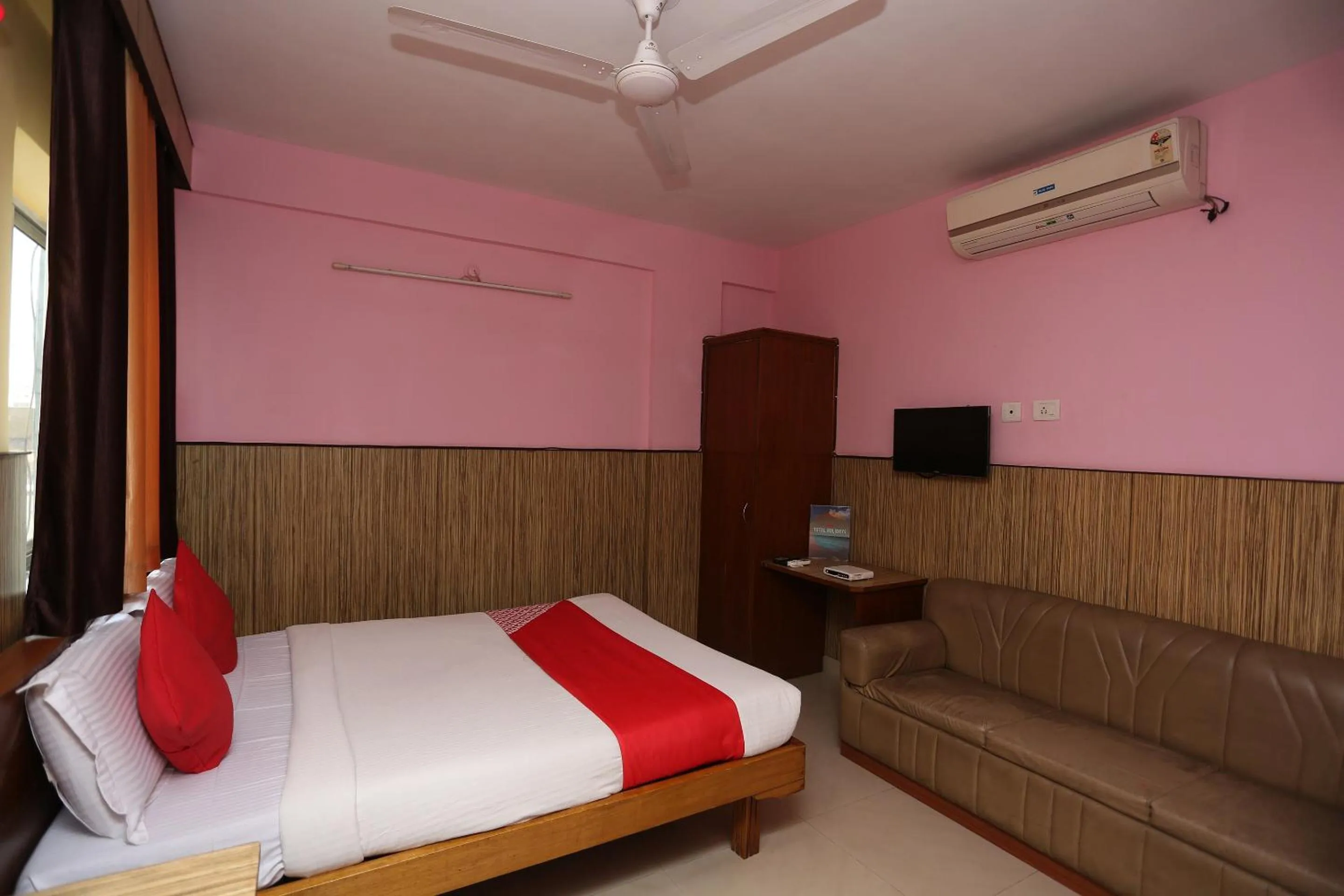 Bedroom, Bed in Super Hotel O Centre Point