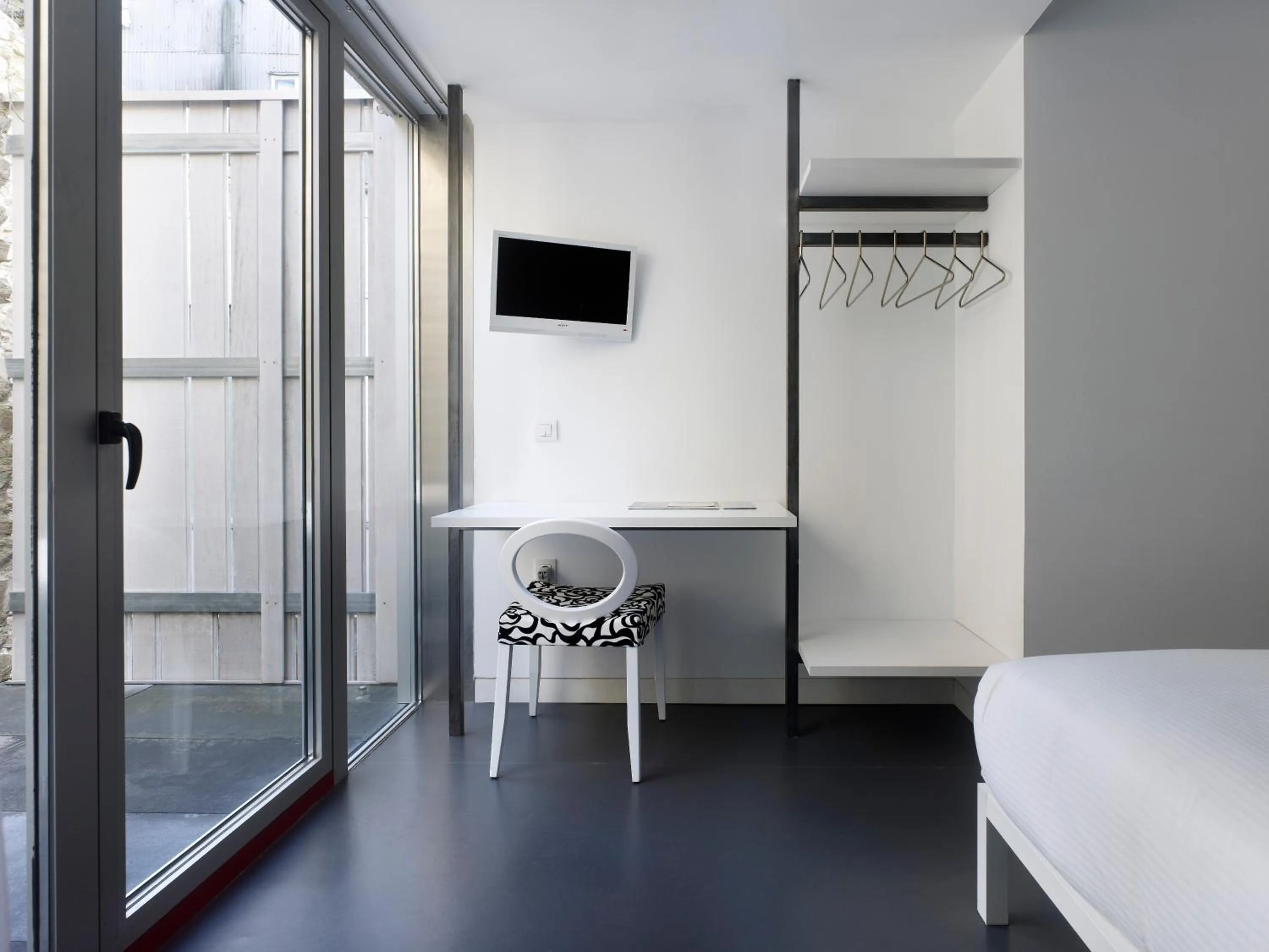 Bedroom, Bed in Moure Hotel