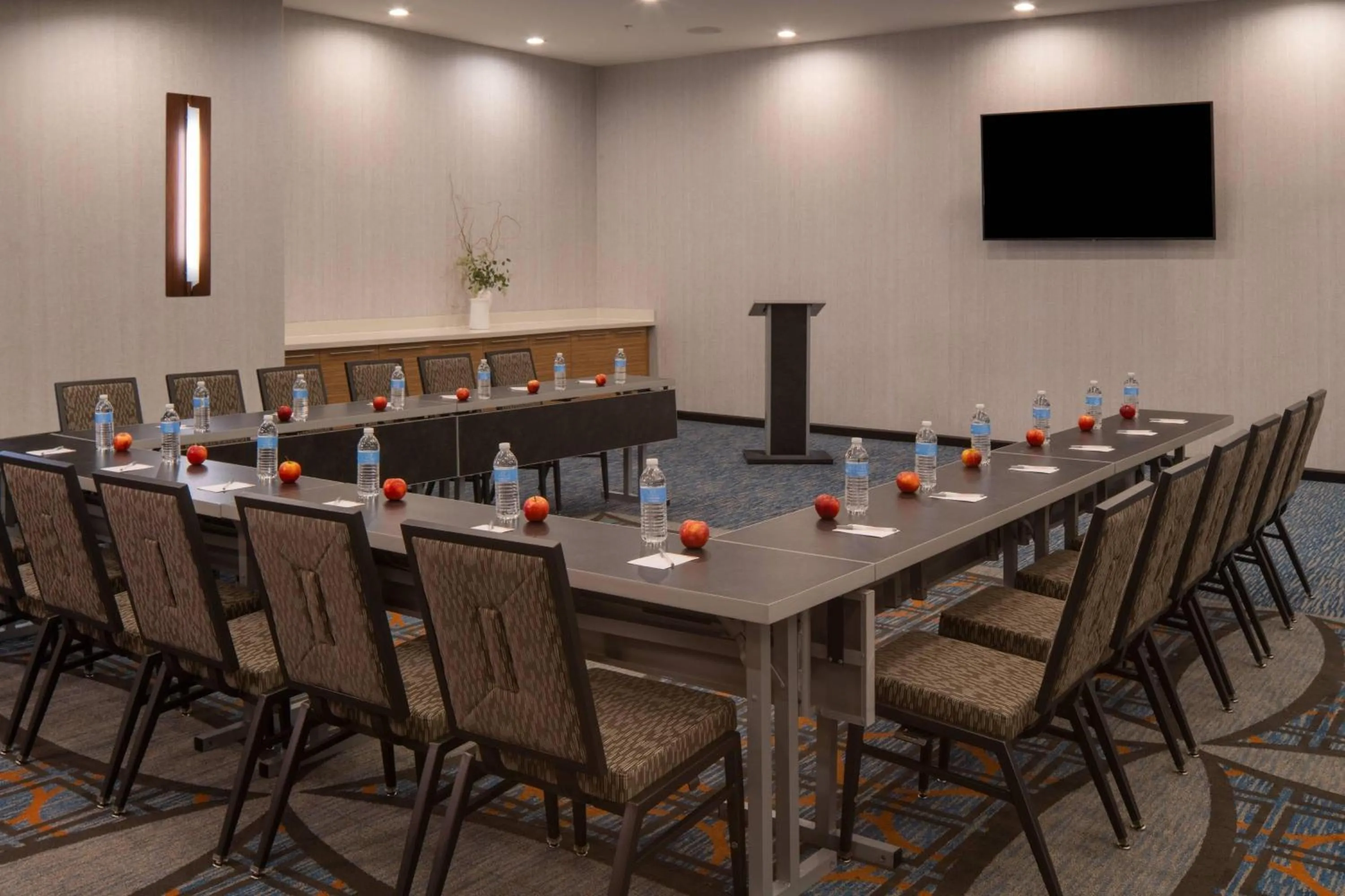 Meeting/conference room in TownePlace by Marriott Suites Clarksville