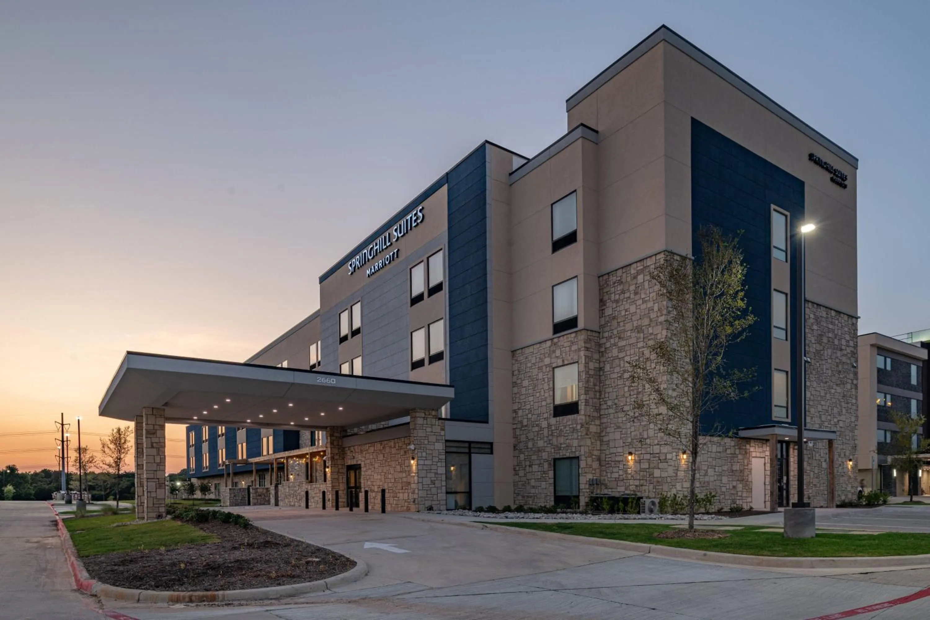 Property building in SpringHill Suites by Marriott Dallas McKinney
