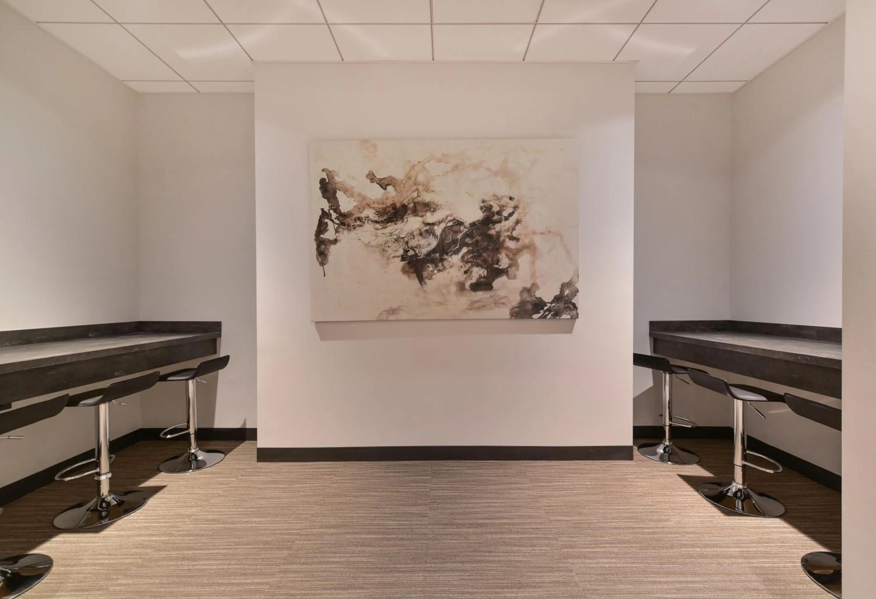 Lounge or bar in Global Luxury Suites Downtown Boston