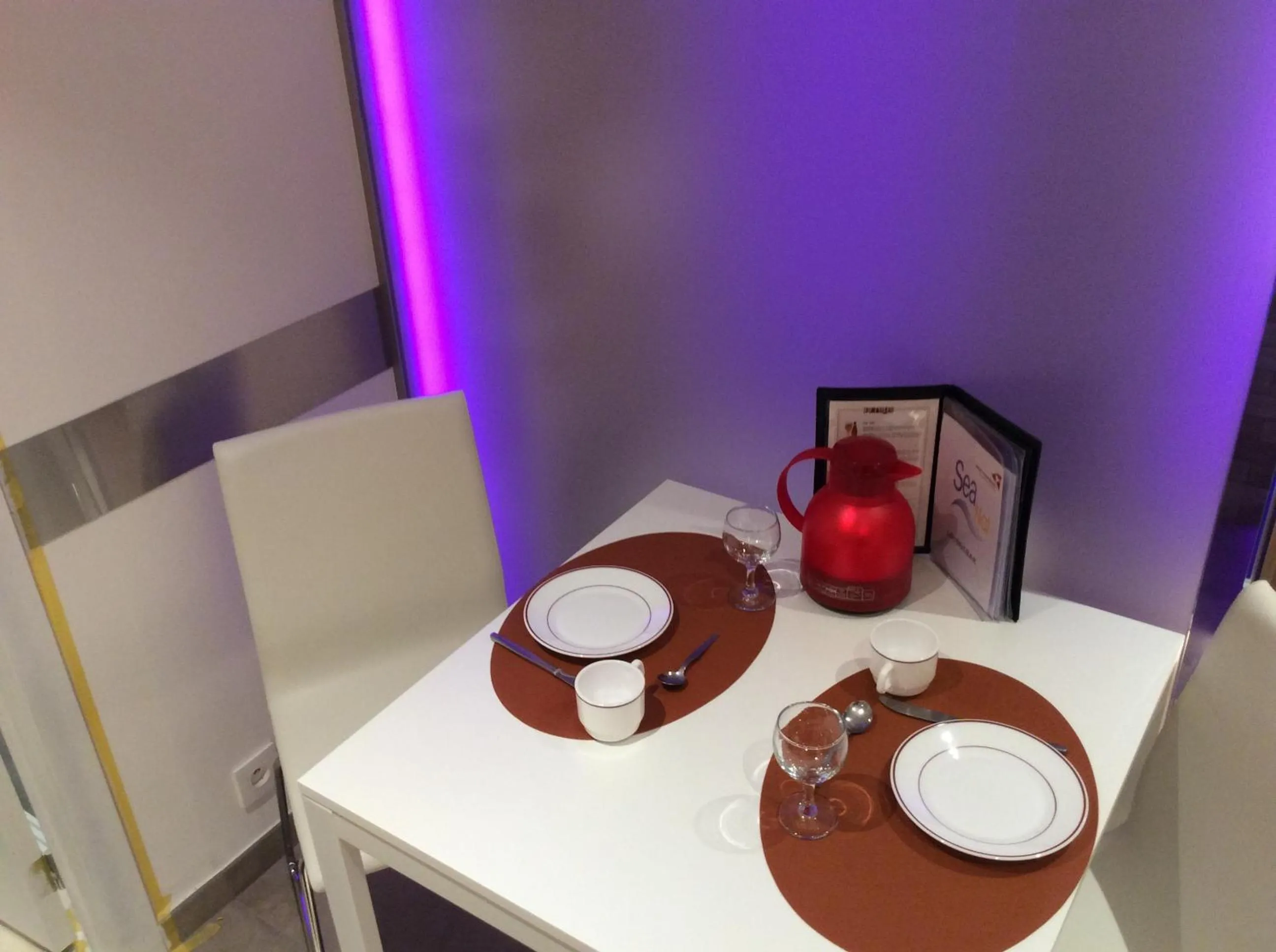 Food and drinks in B&B wellness Sea Nat voor Naturisten