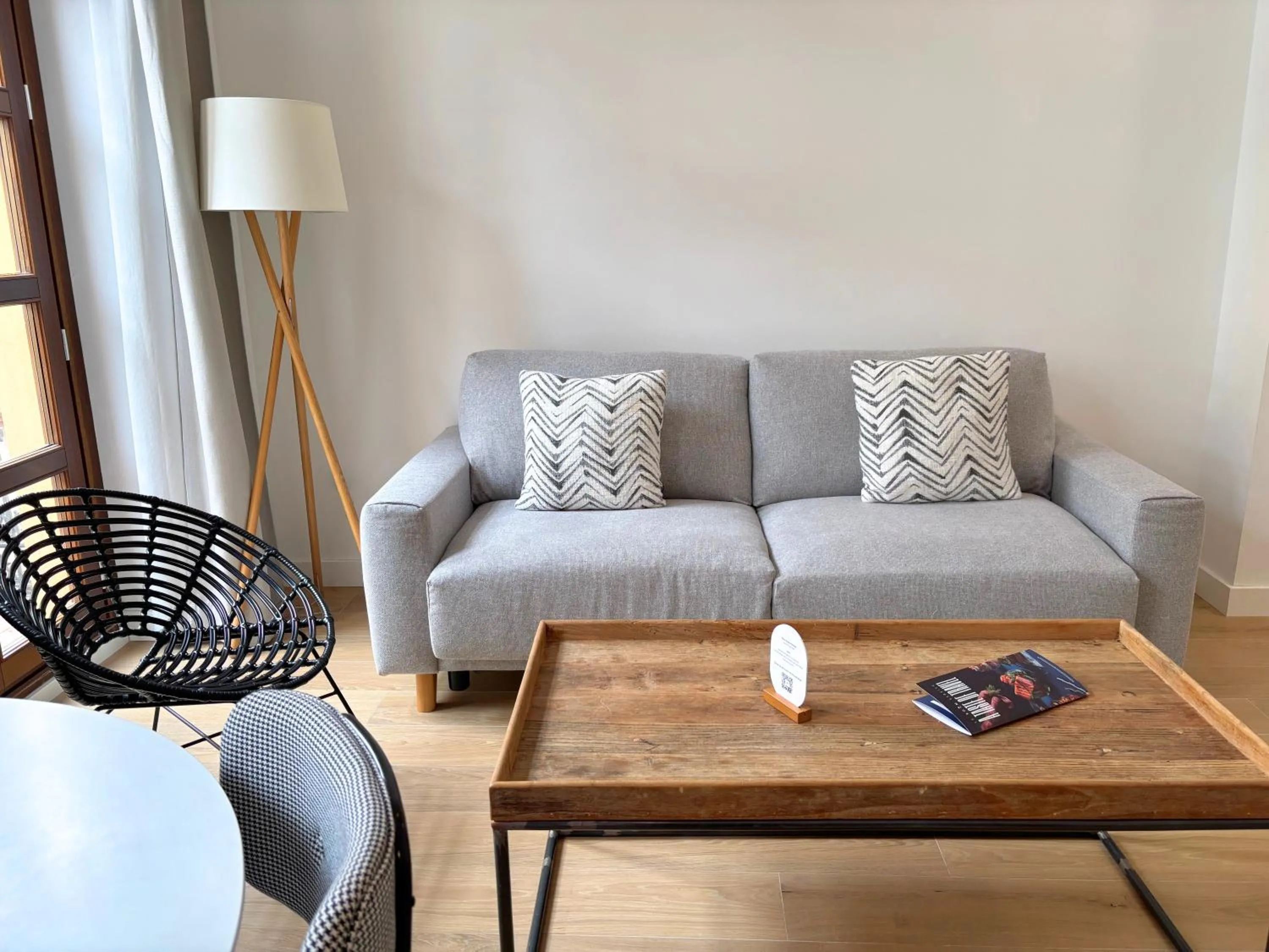 Living room in Apartamentos Core Suite Sevilla