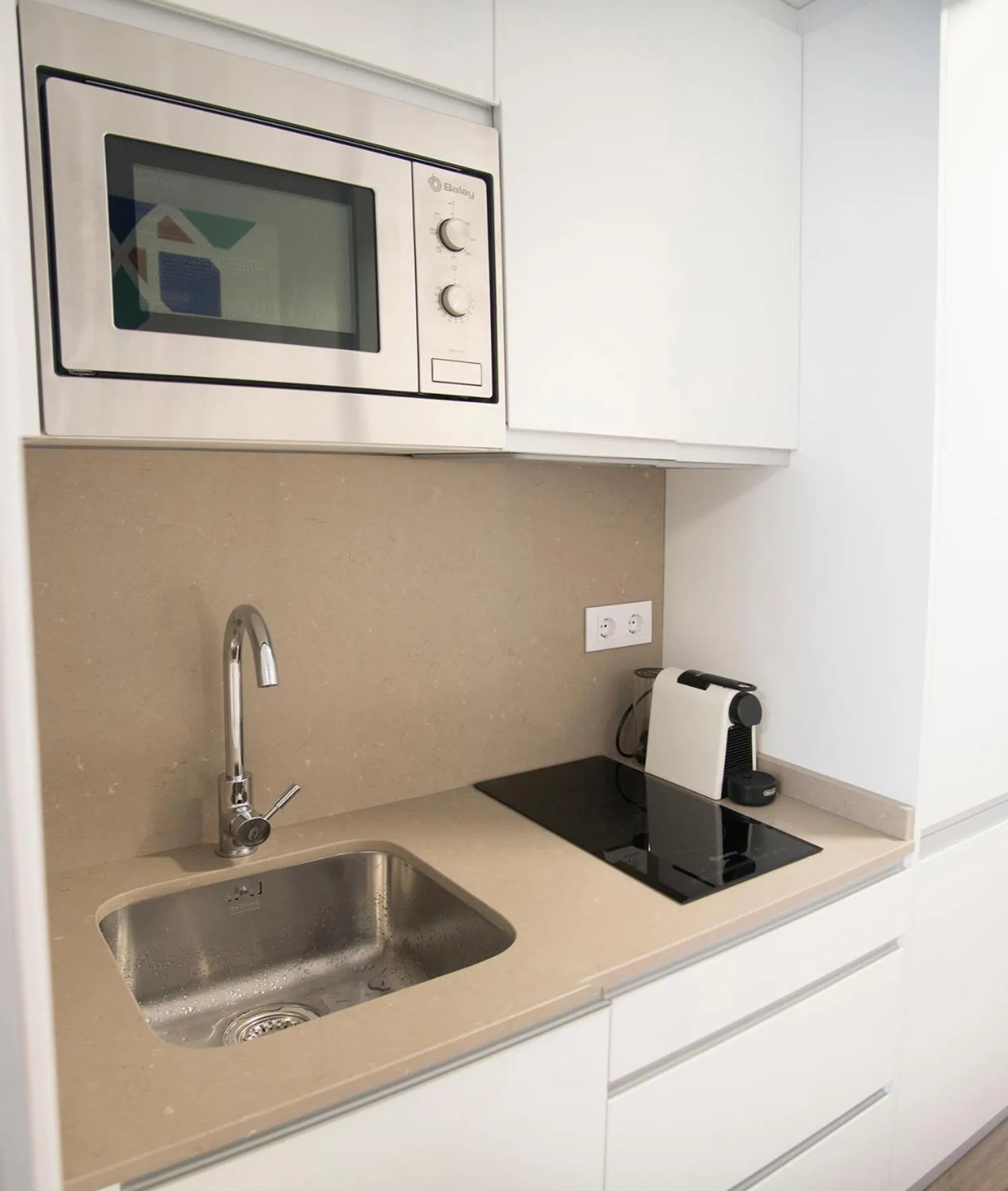 Kitchen or kitchenette in Apartamentos Core Suite Sevilla