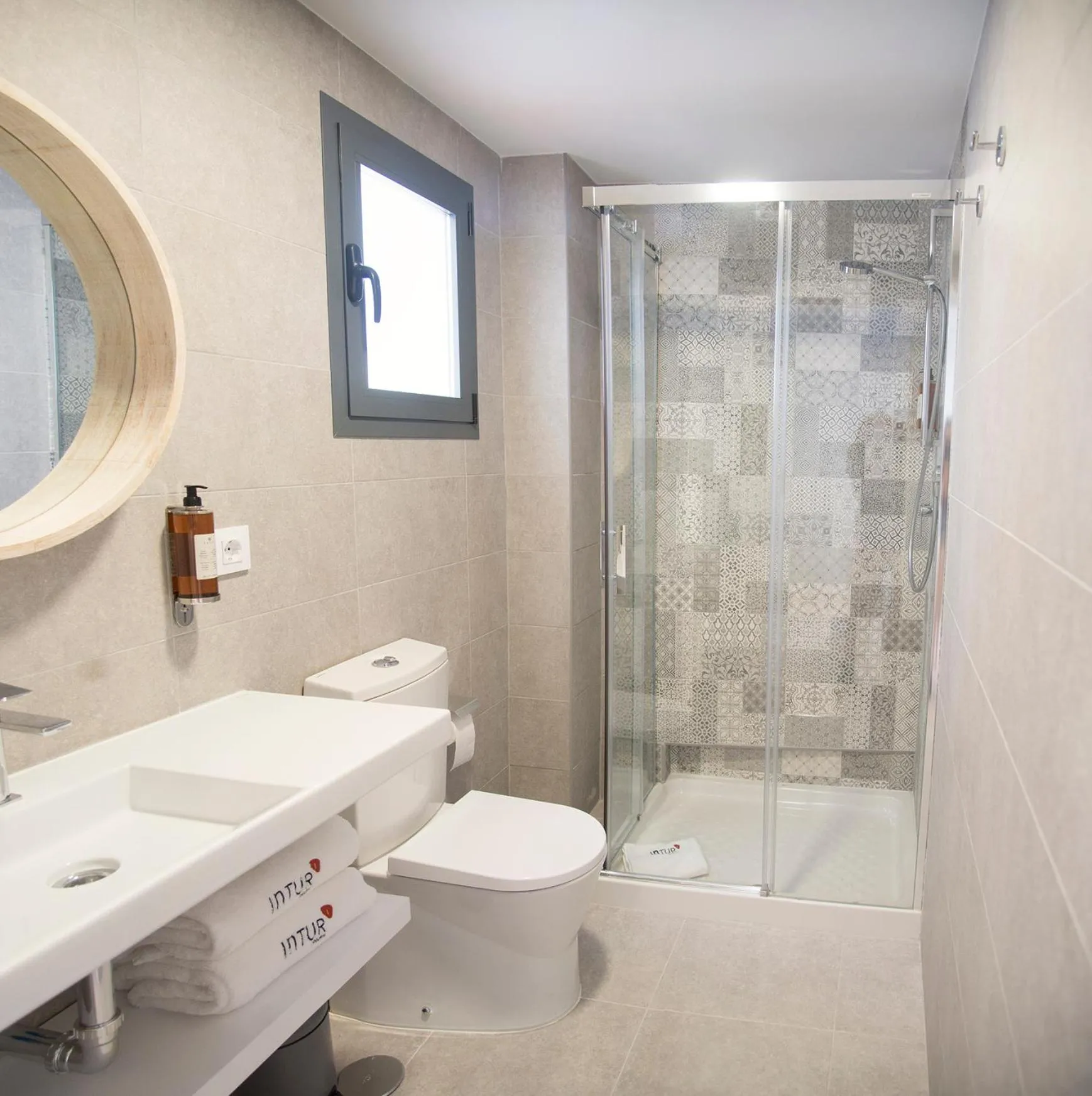 Bathroom in Apartamentos Core Suite Sevilla