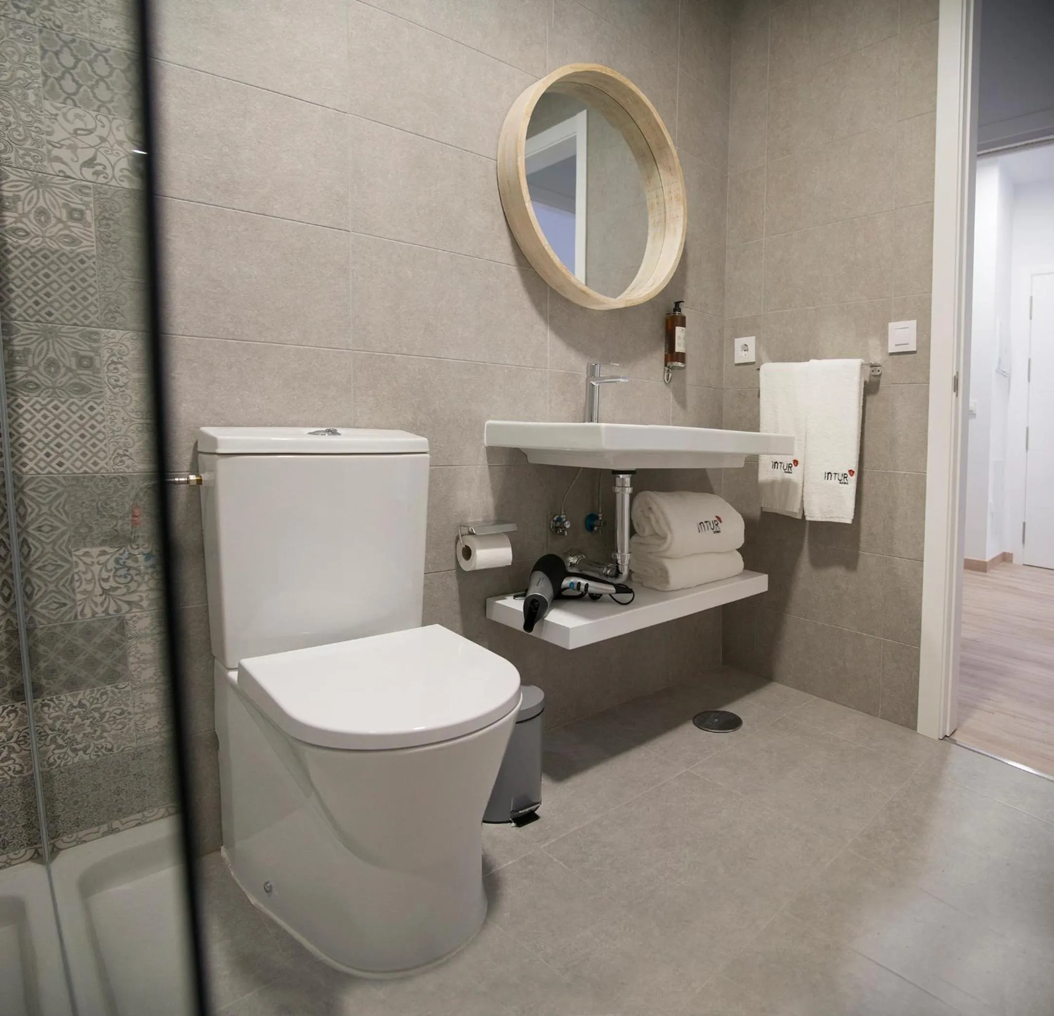 Bathroom in Apartamentos Core Suite Sevilla