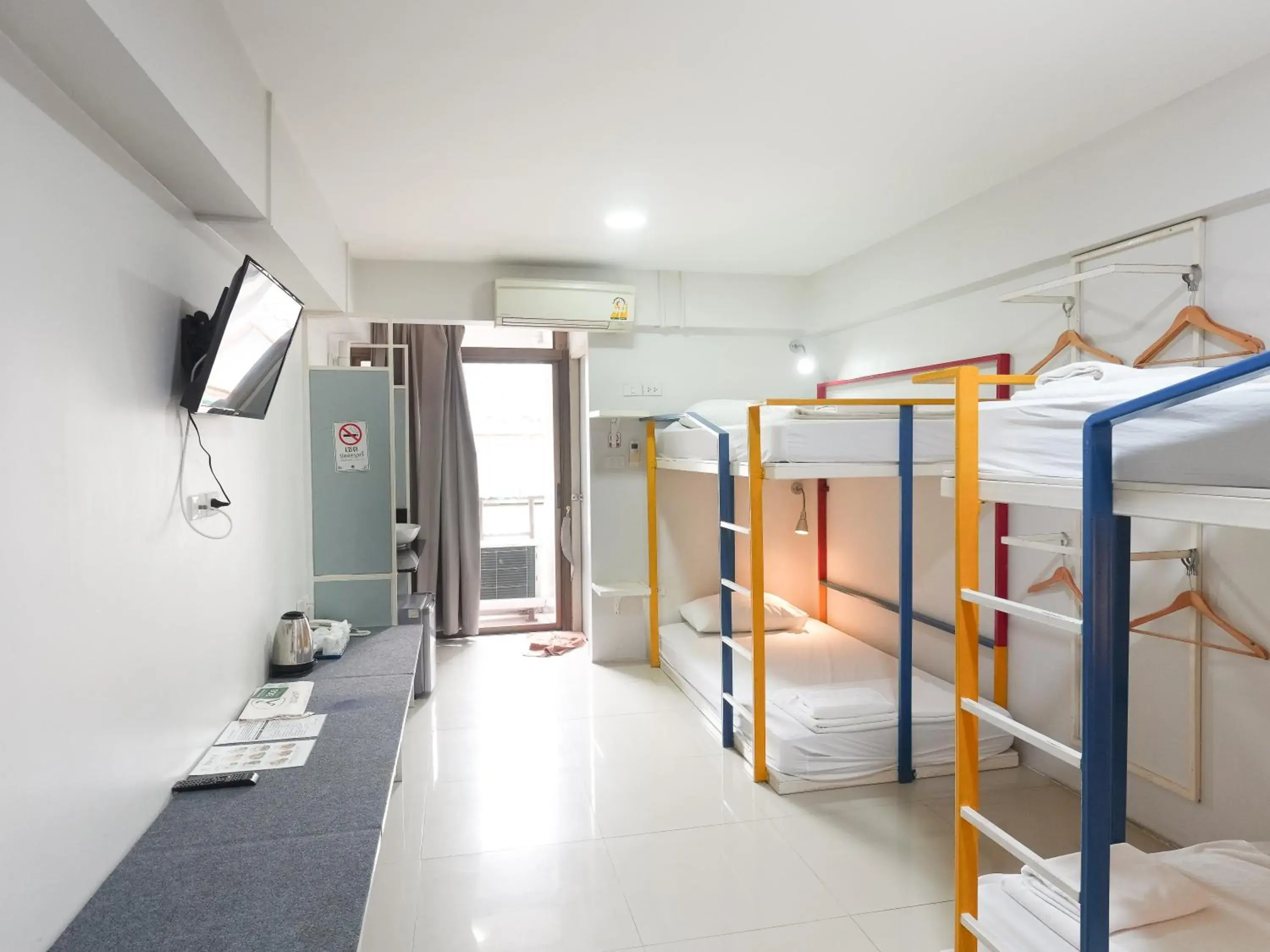 Bed in Regent Ngamwongwan Hotel Bed in Regent Ngamwongwan Hotel