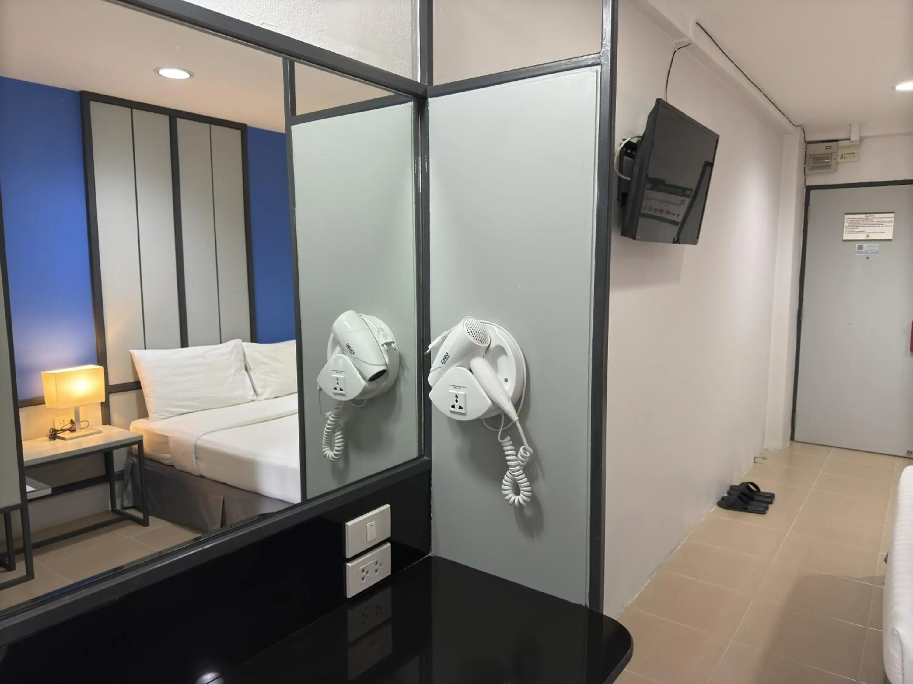 Bed in Regent Ngamwongwan Hotel Bed in Regent Ngamwongwan Hotel