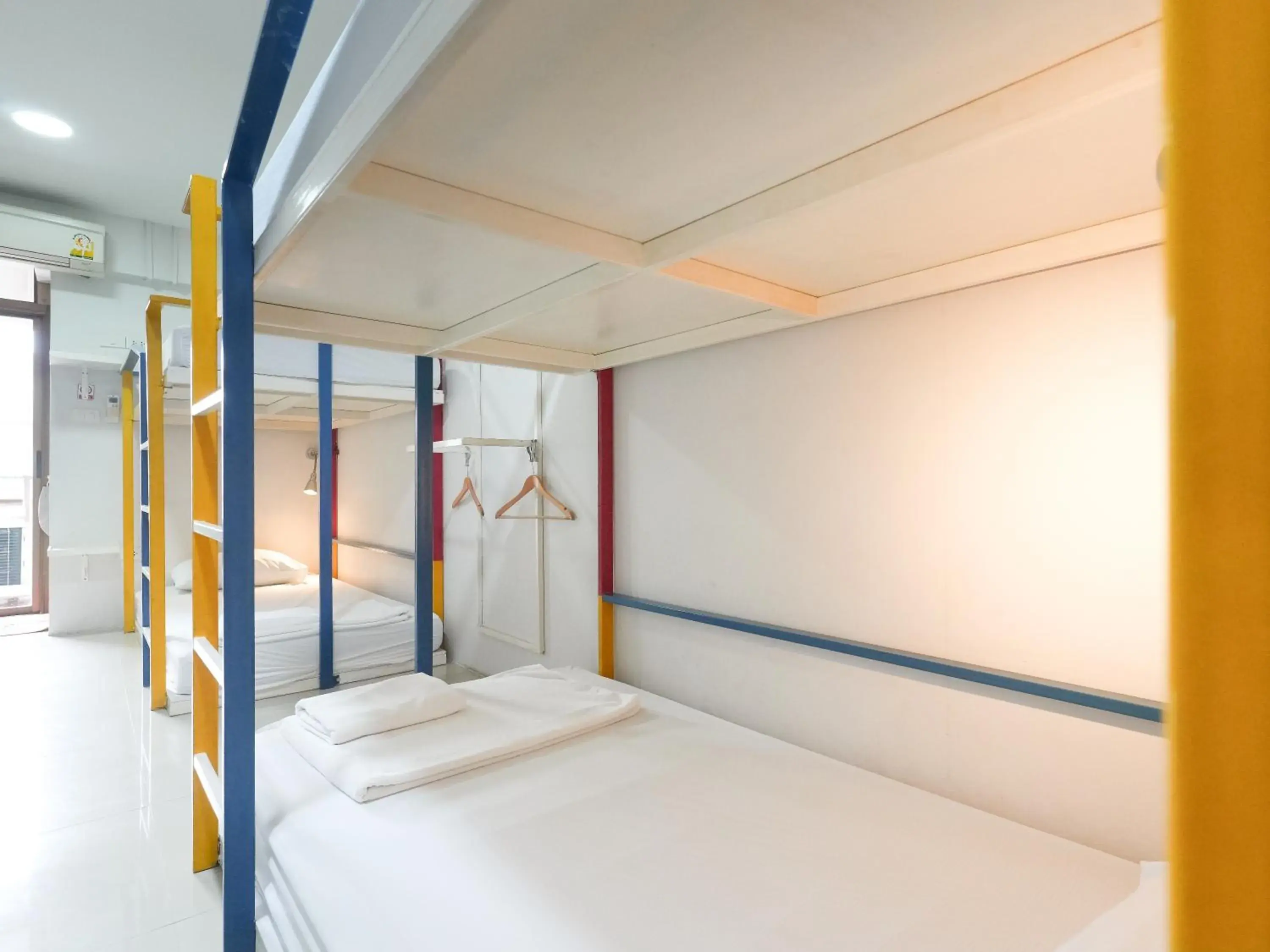 Bed in Regent Ngamwongwan Hotel Bed in Regent Ngamwongwan Hotel