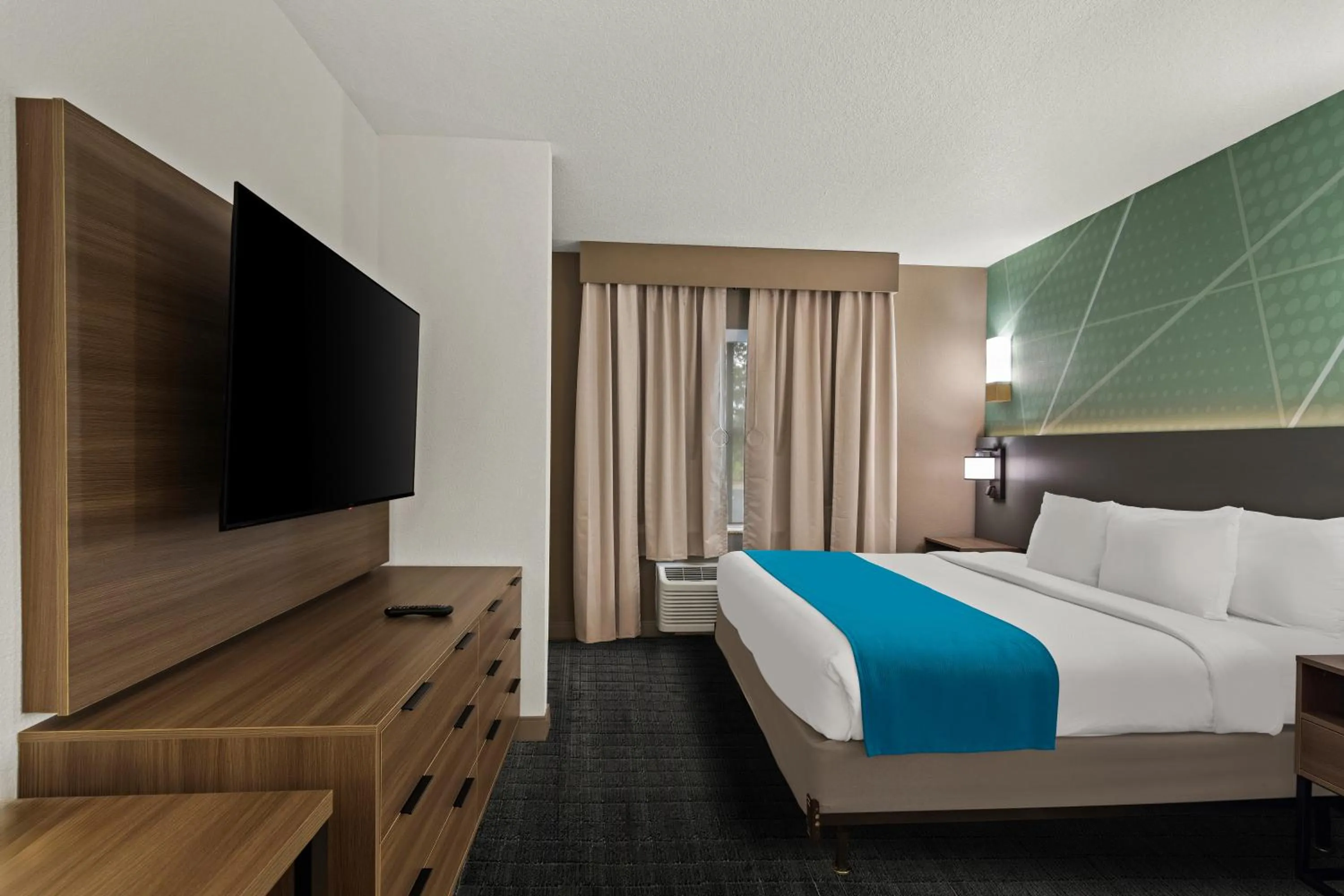 Bed in Comfort Suites Vero Beach I-95