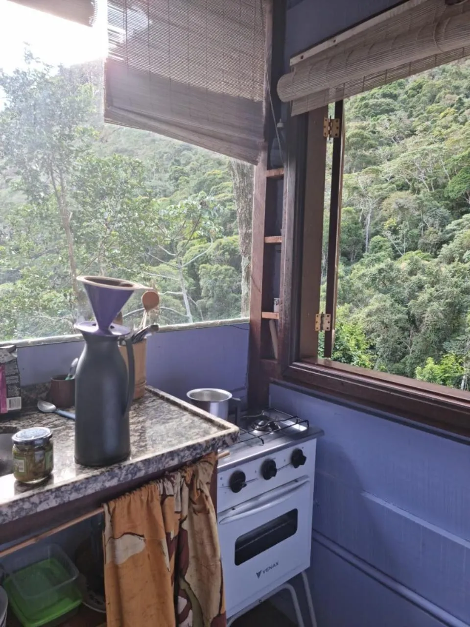 Kitchen or kitchenette in Chales Bamboo Jungle