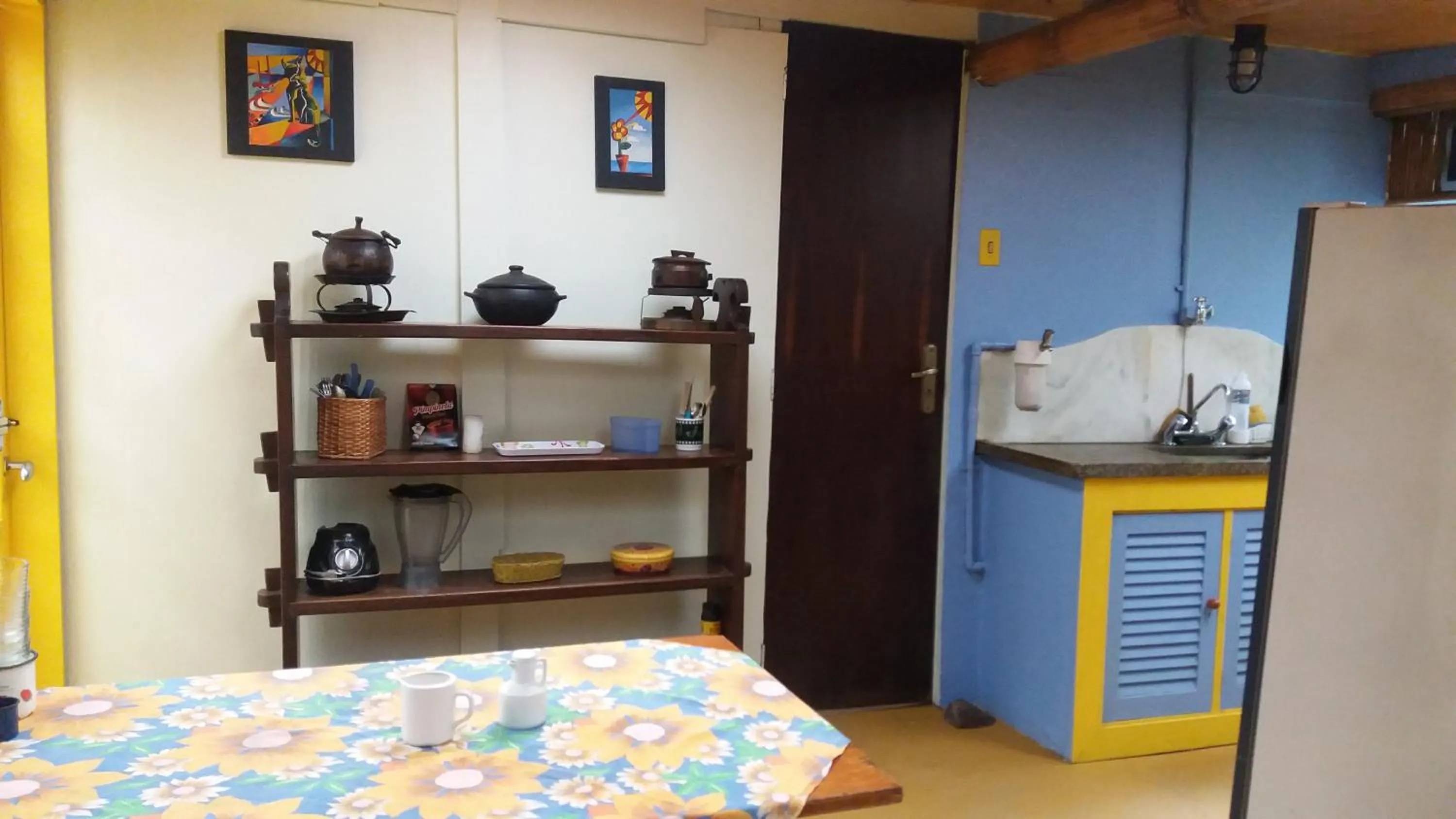 Kitchen or kitchenette in Chales Bamboo Jungle