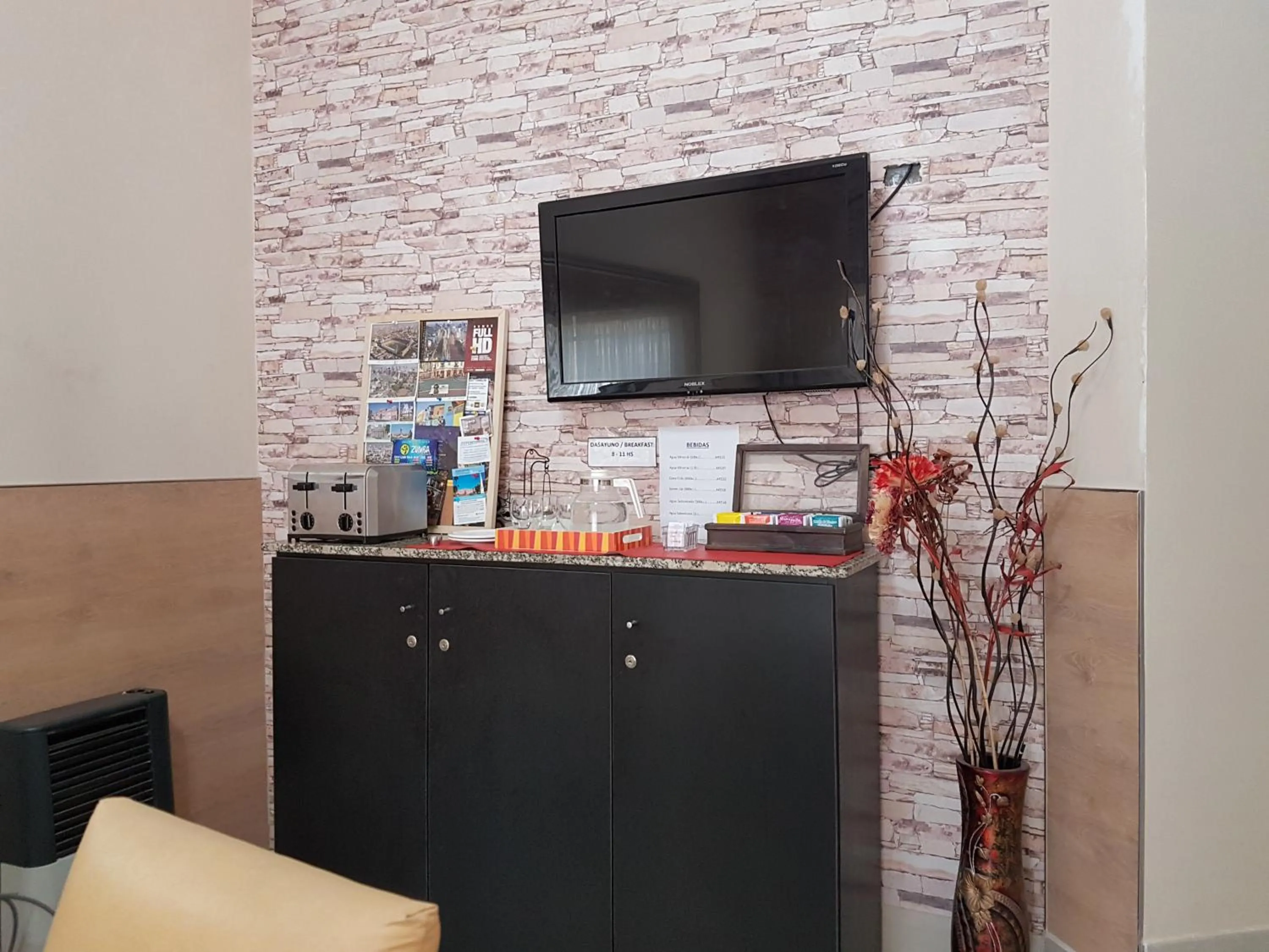 Restaurant/places to eat in San Carlos Hotel