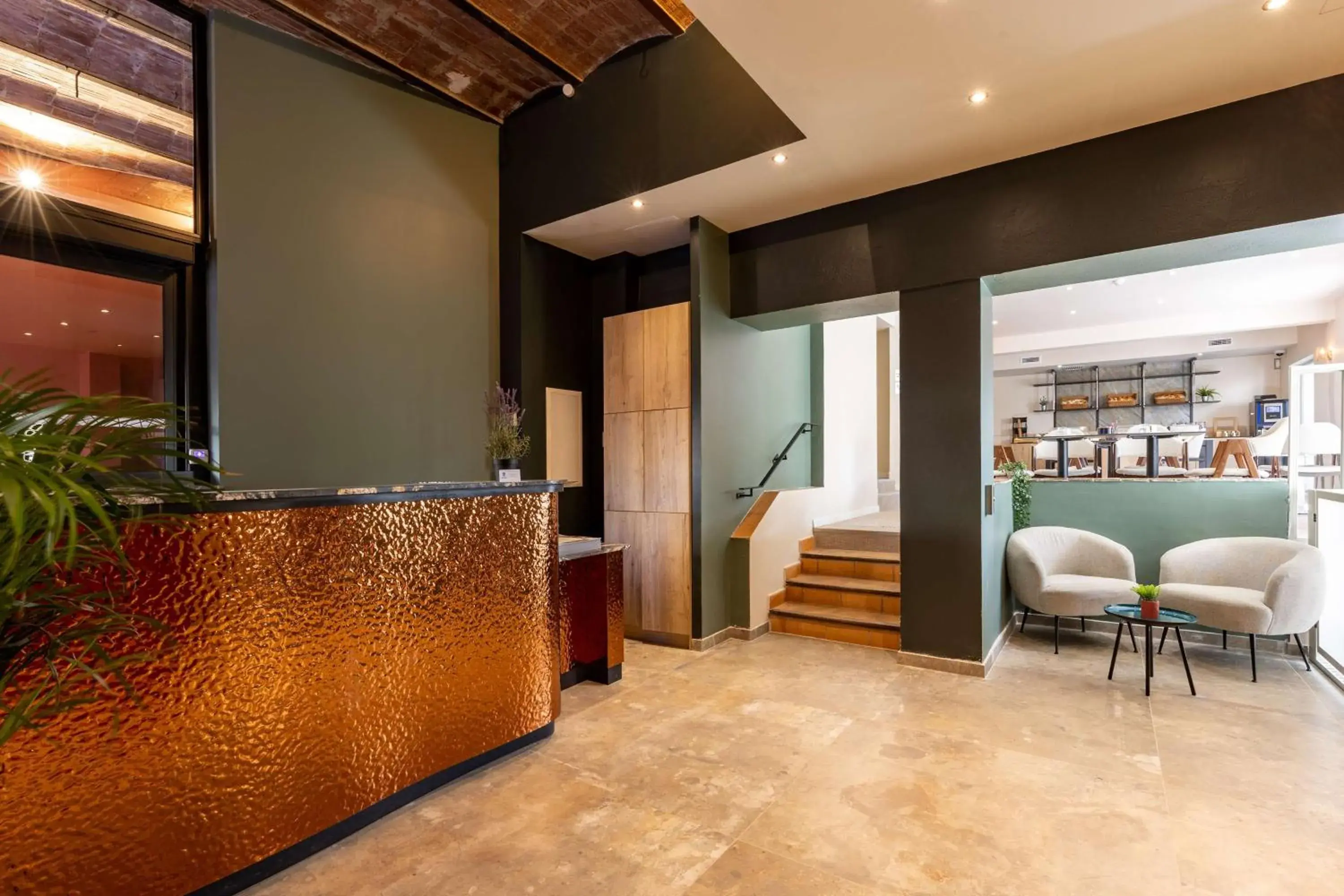 Lobby or reception in Best Western Hotel & SPA Coeur De Cassis Lobby or reception in Best Western Hotel & SPA Coeur De Cassis