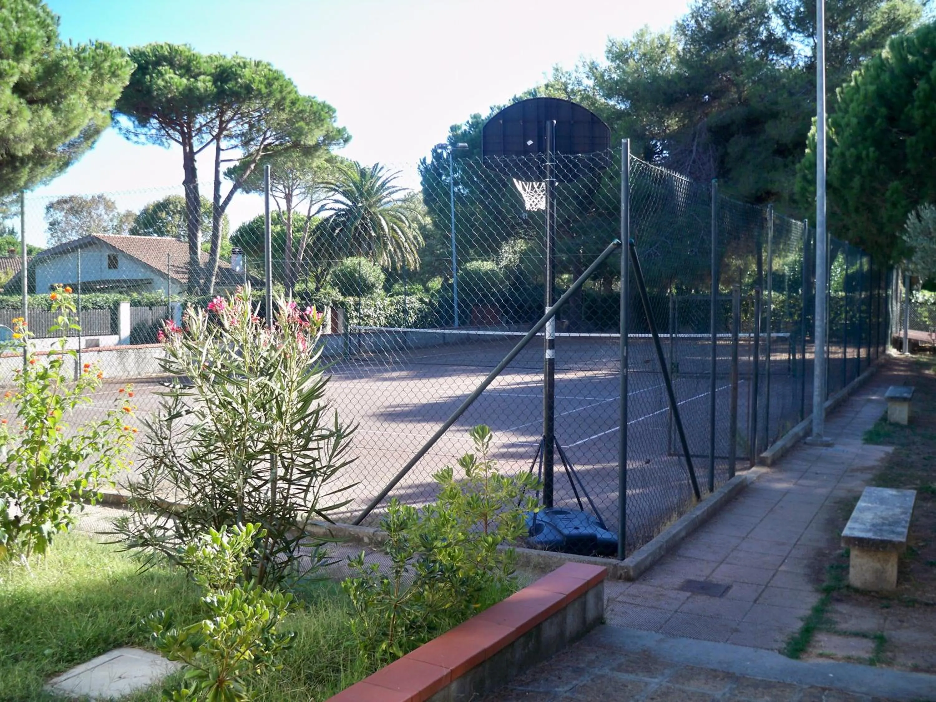 Tennis court in Residence Airone