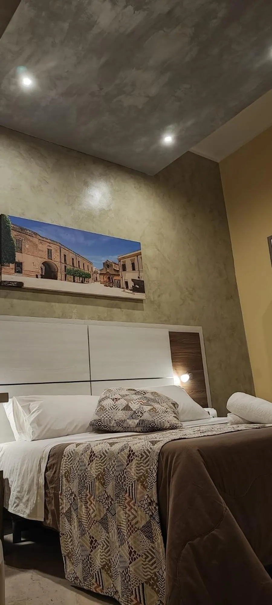 Photo of the whole room, Bed in Fratelli Clemente Spa and Hotel