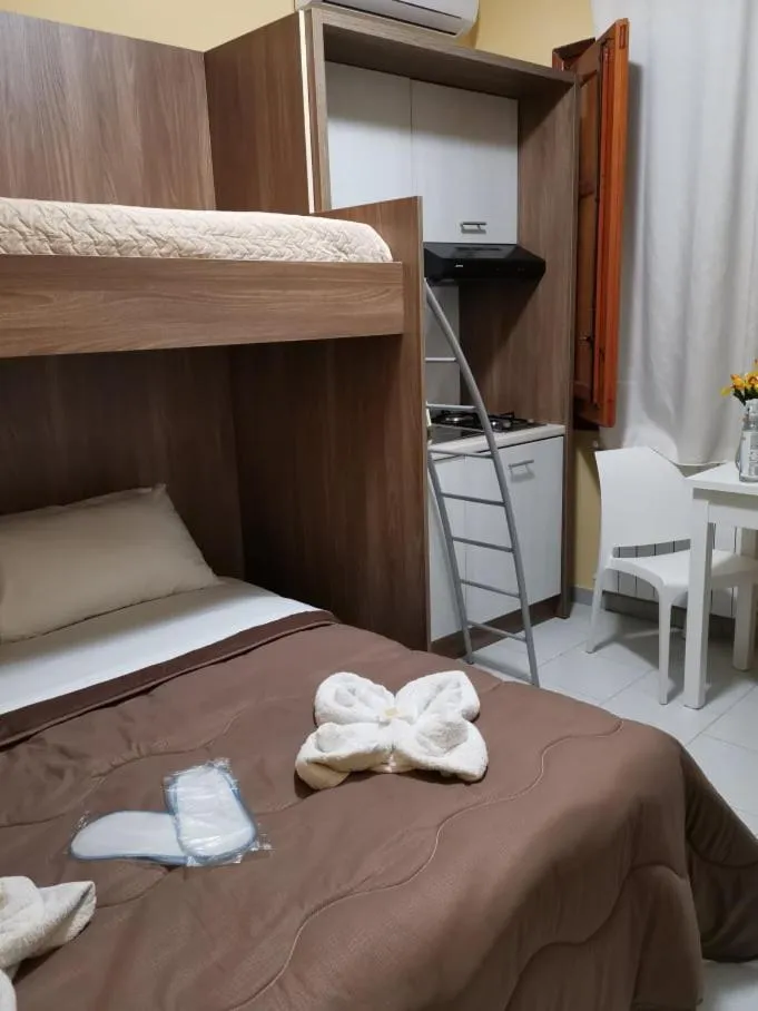 bunk bed, Bed in Fratelli Clemente Spa and Hotel